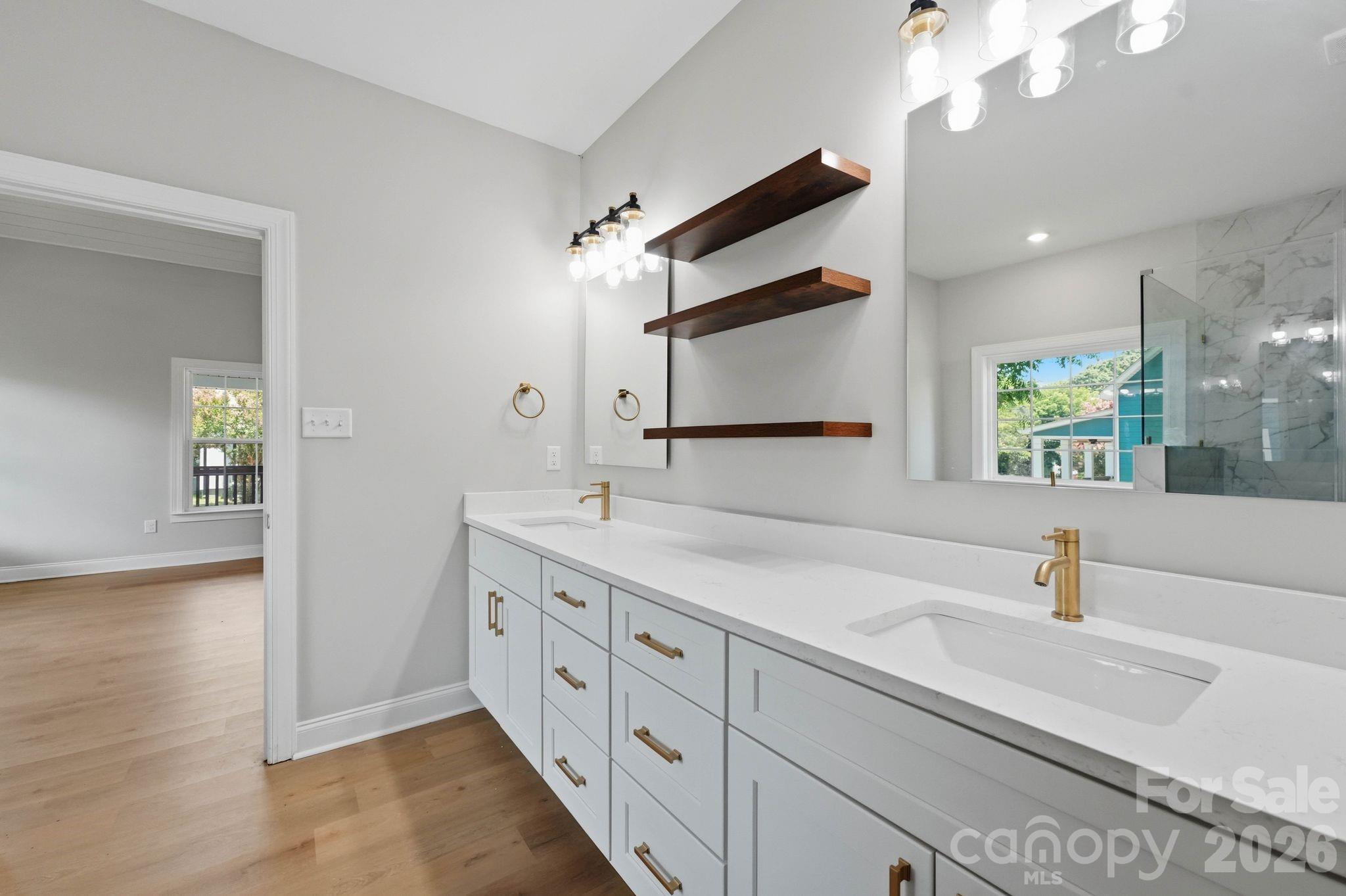 203 Lee Street Property Photo 27