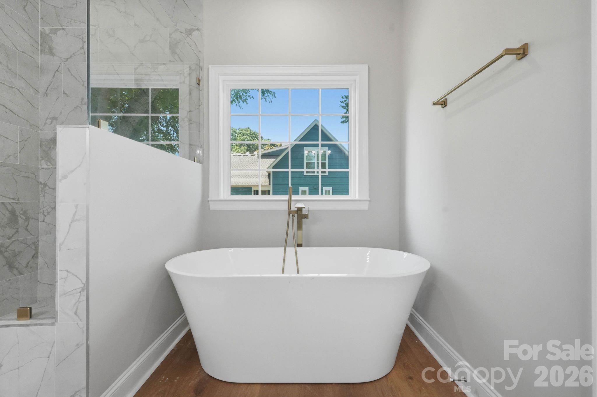 203 Lee Street Property Photo 29