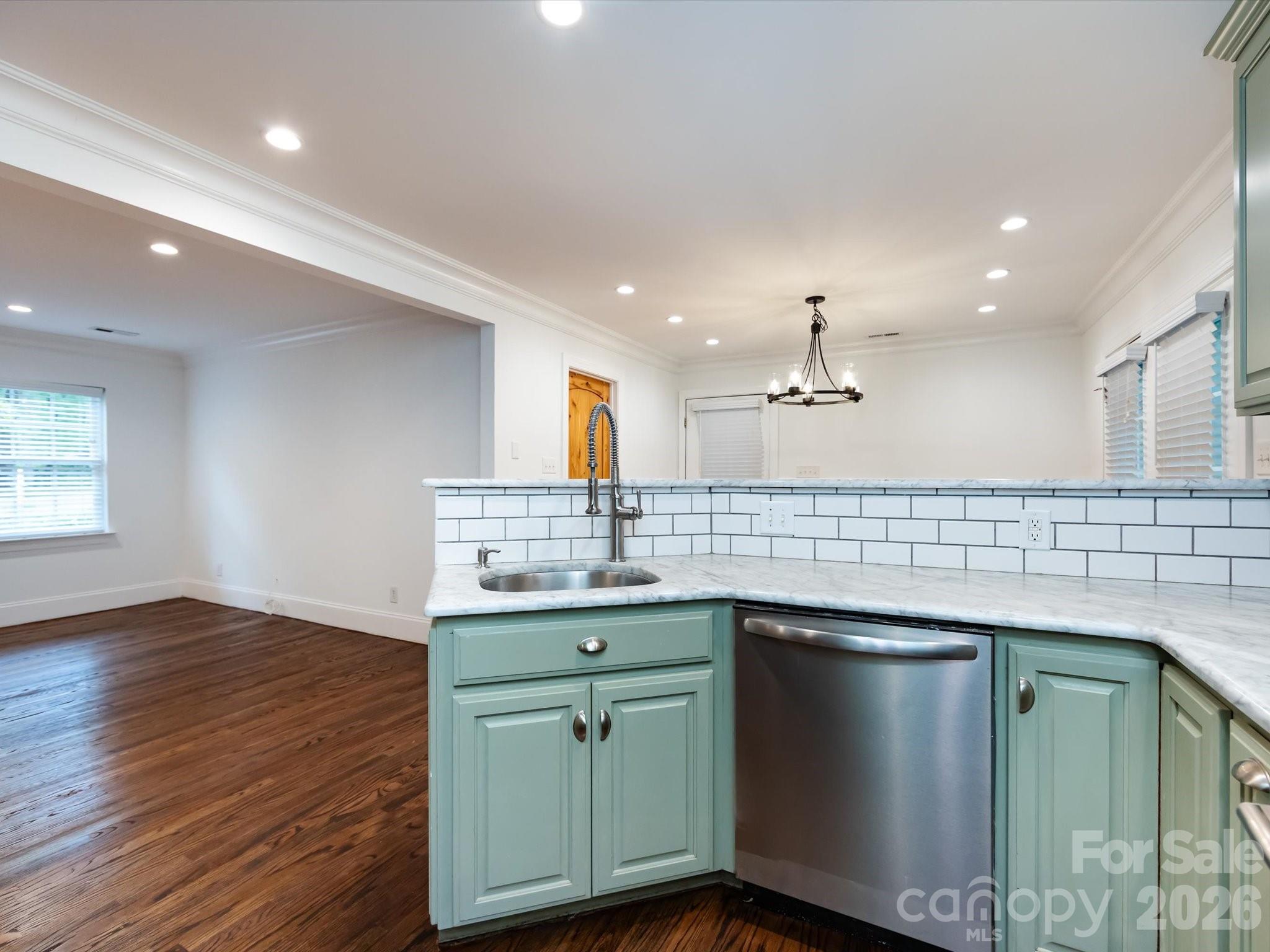3109 Forest Lawn Drive Property Photo 14