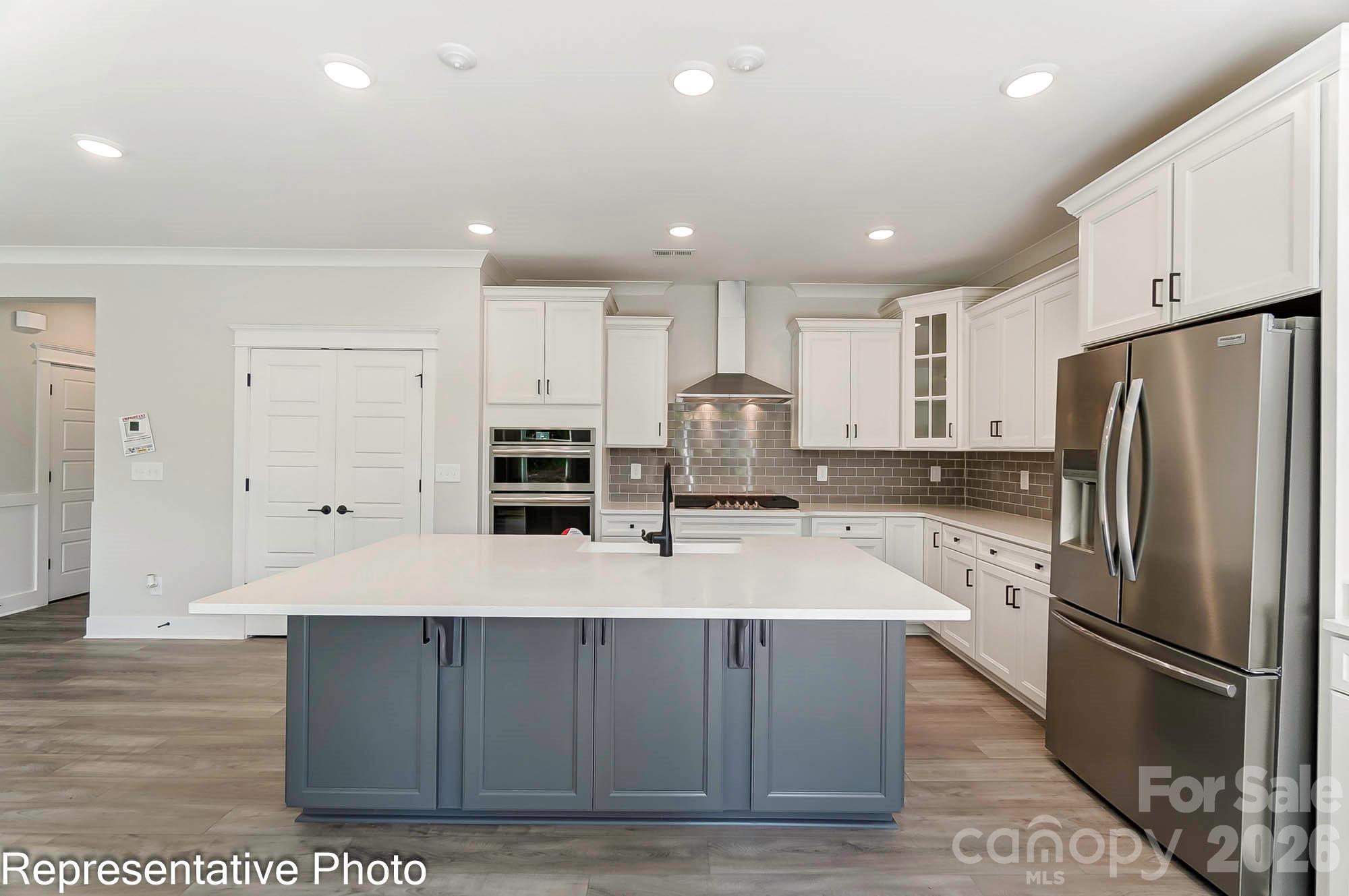 13118 Foxberry Road Property Photo 6