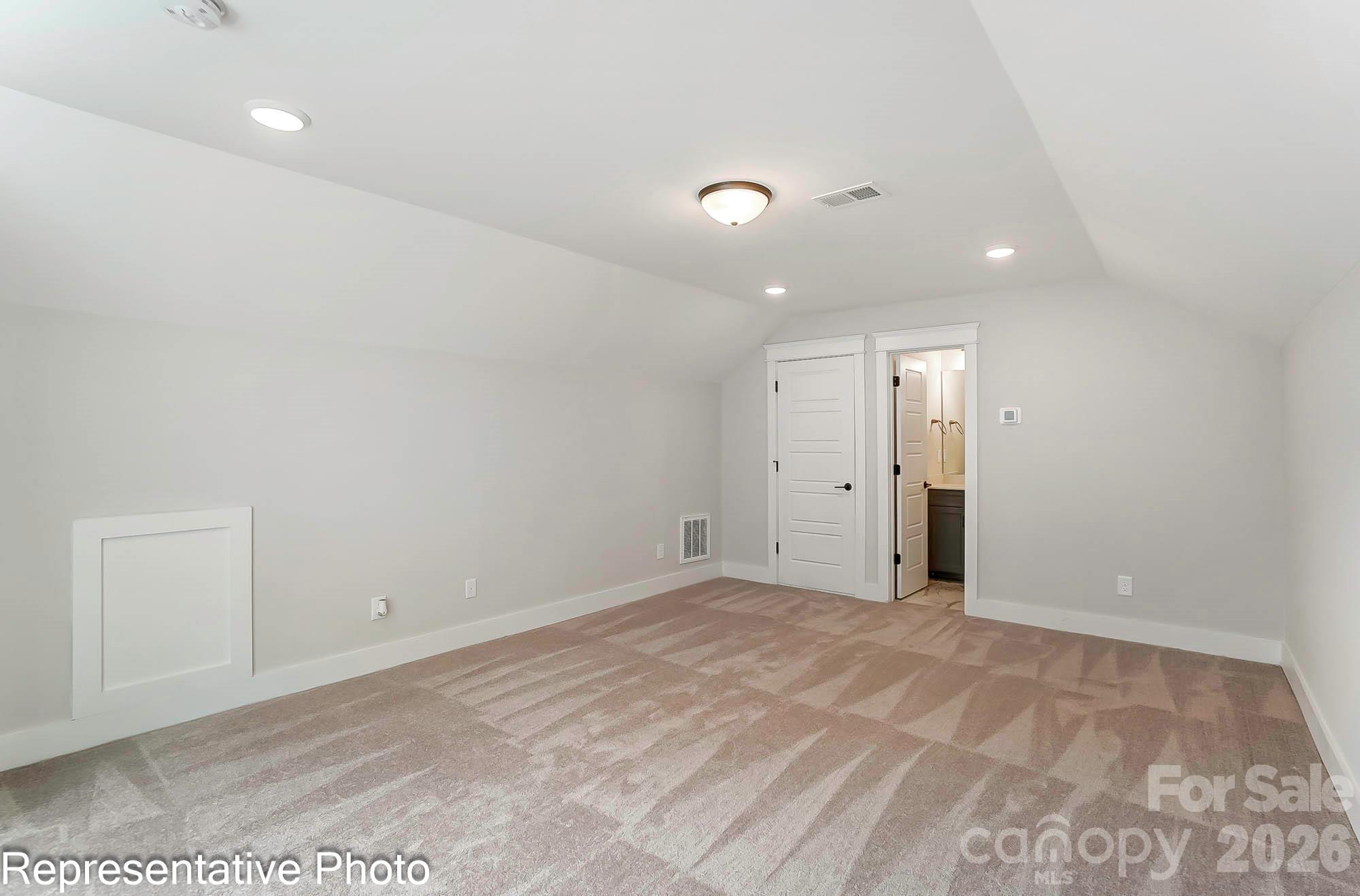 13118 Foxberry Road Property Photo 16