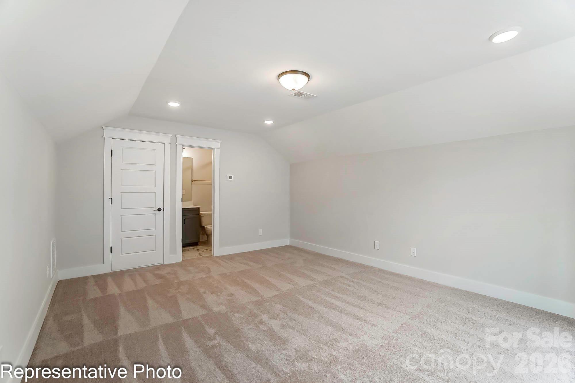 13118 Foxberry Road Property Photo 17