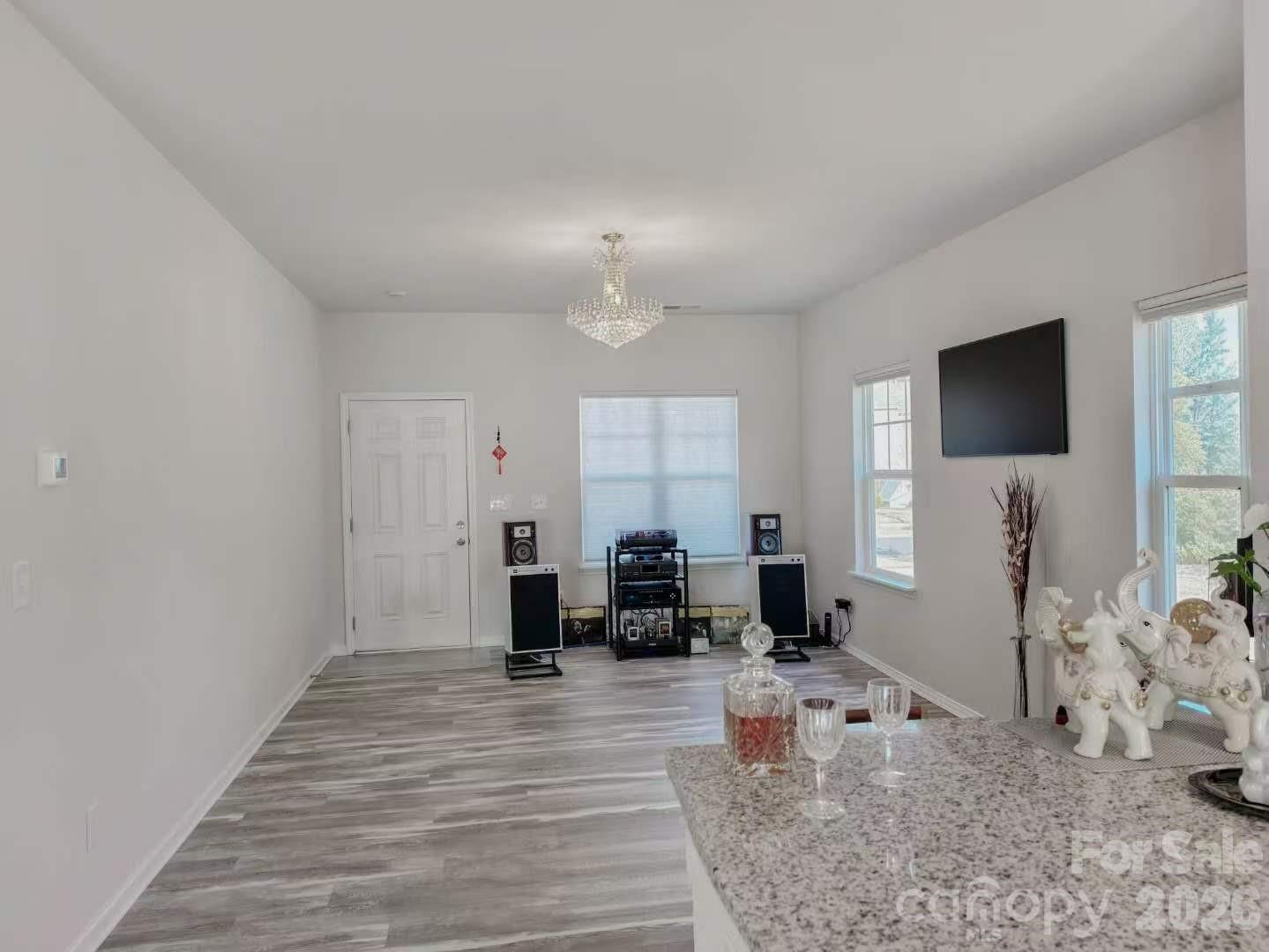 14432 Targert Lane Property Photo 7
