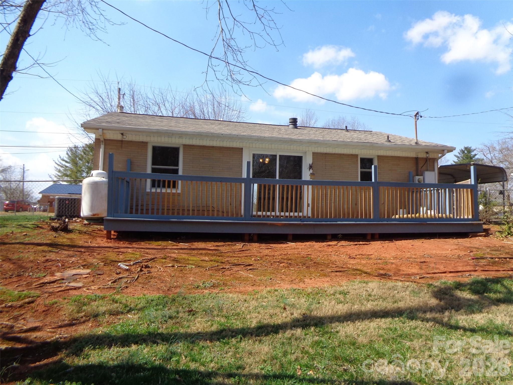 529 Harmon Street Property Photo 4