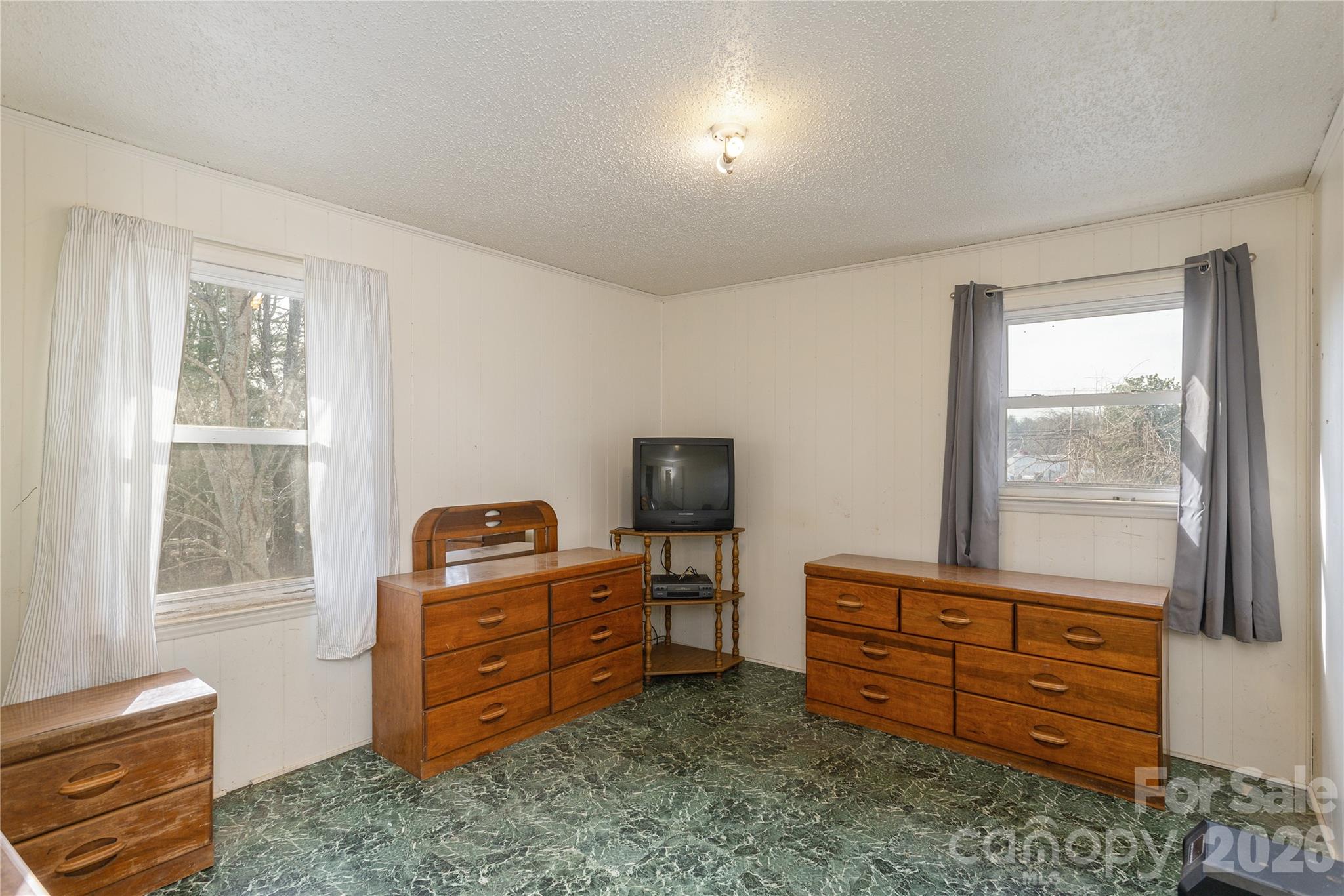 56 Fairview Avenue Property Photo 9