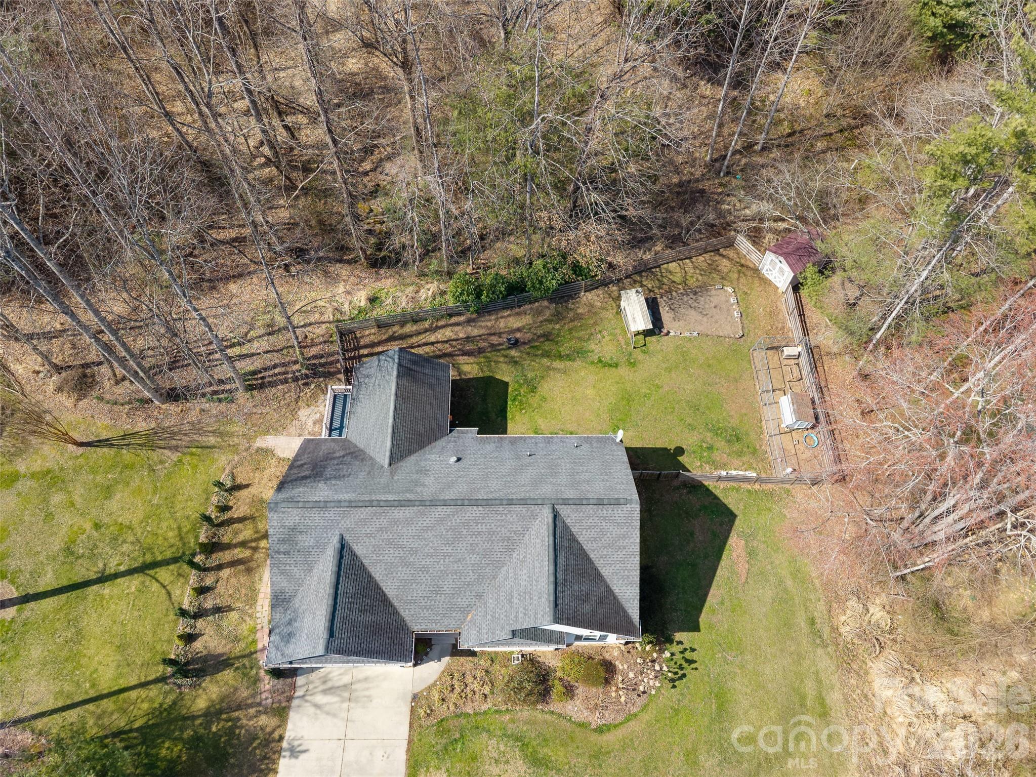 163 Oak Apple Lane Property Photo 6