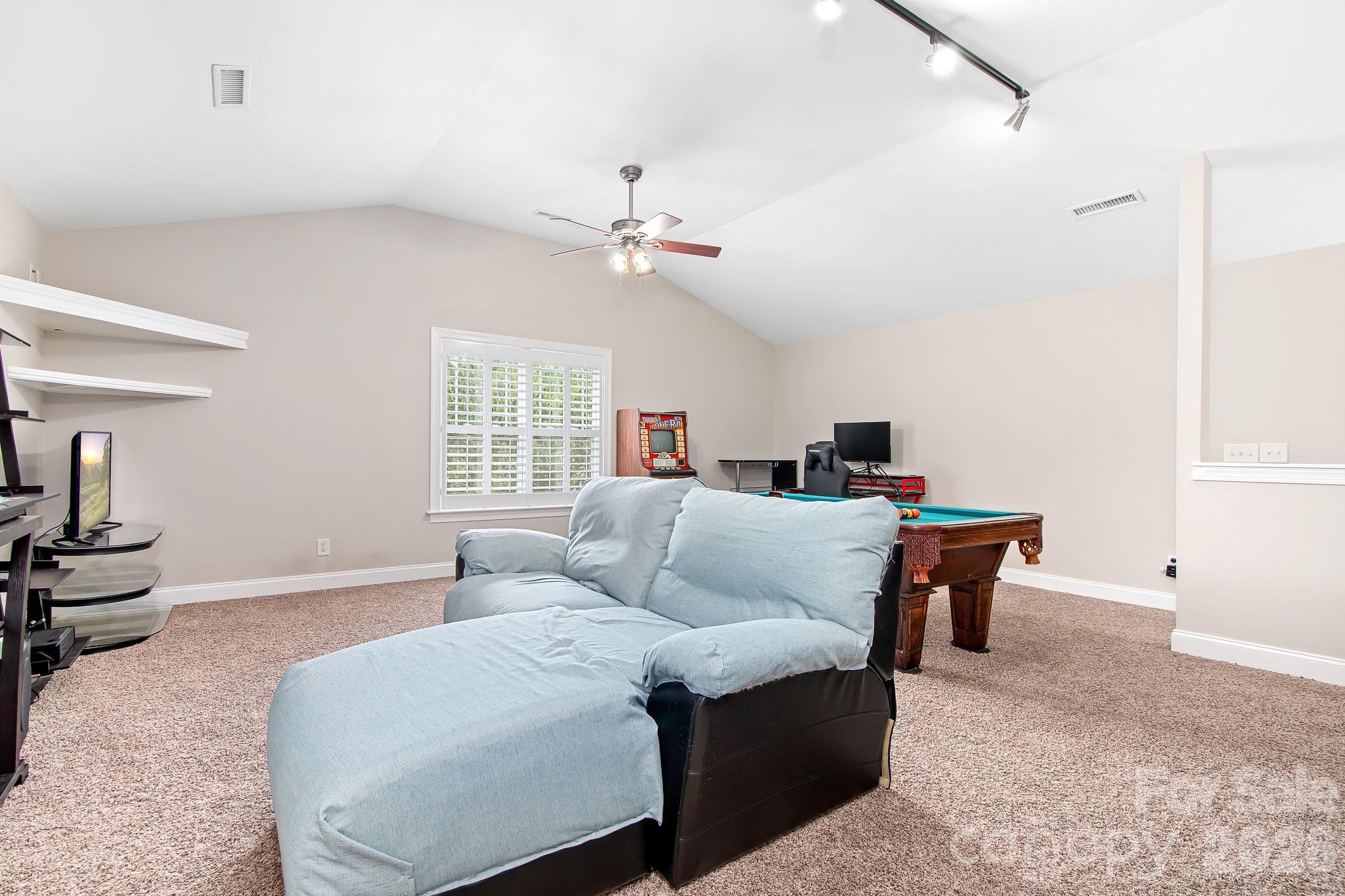 3010 Triple Crown Drive Property Photo 16