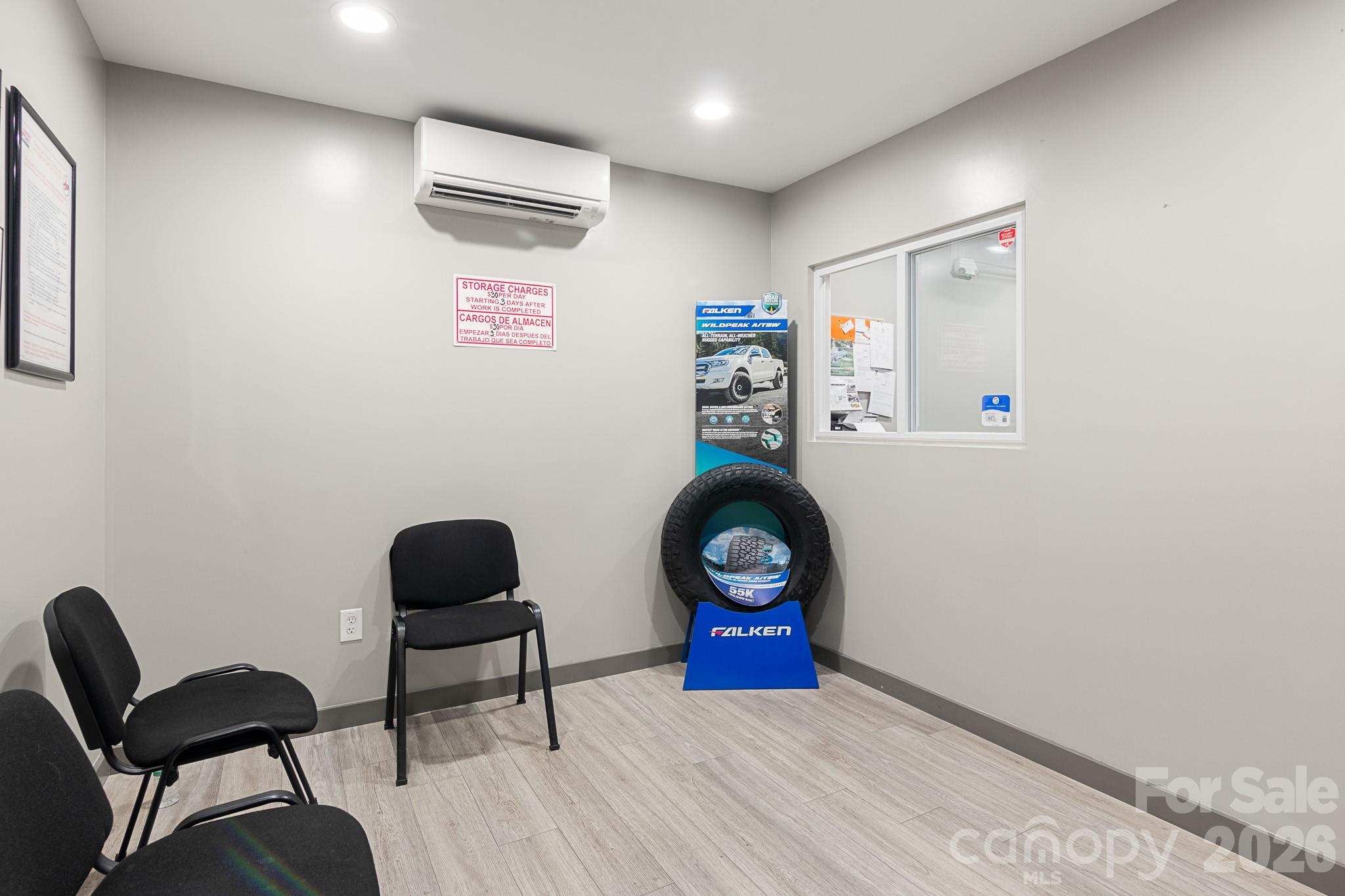 3413 S Tryon Street Property Photo 12