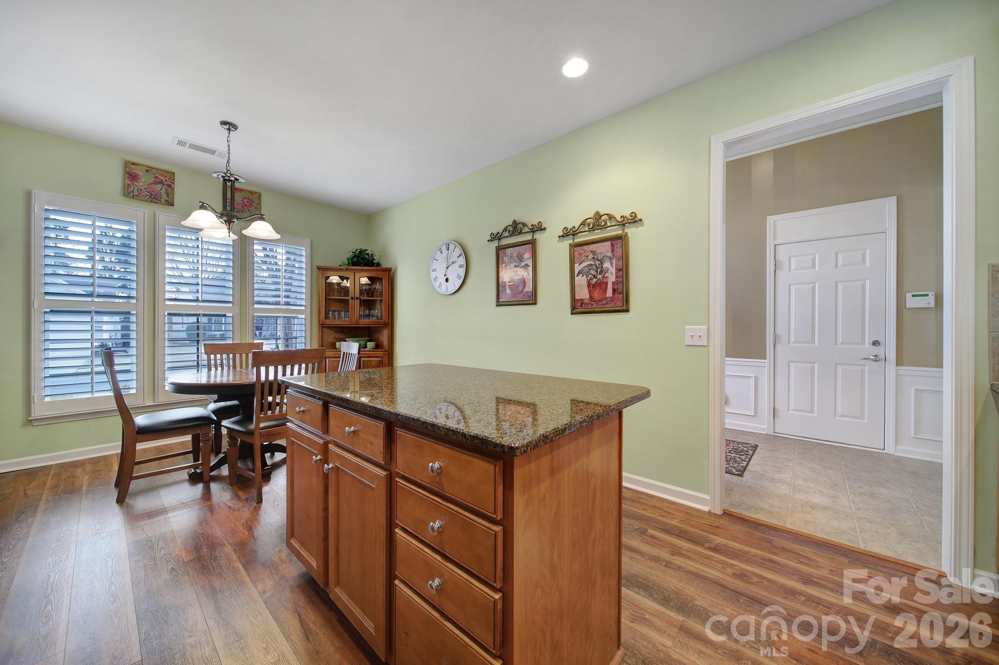 52083 Longspur Lane Property Photo 6