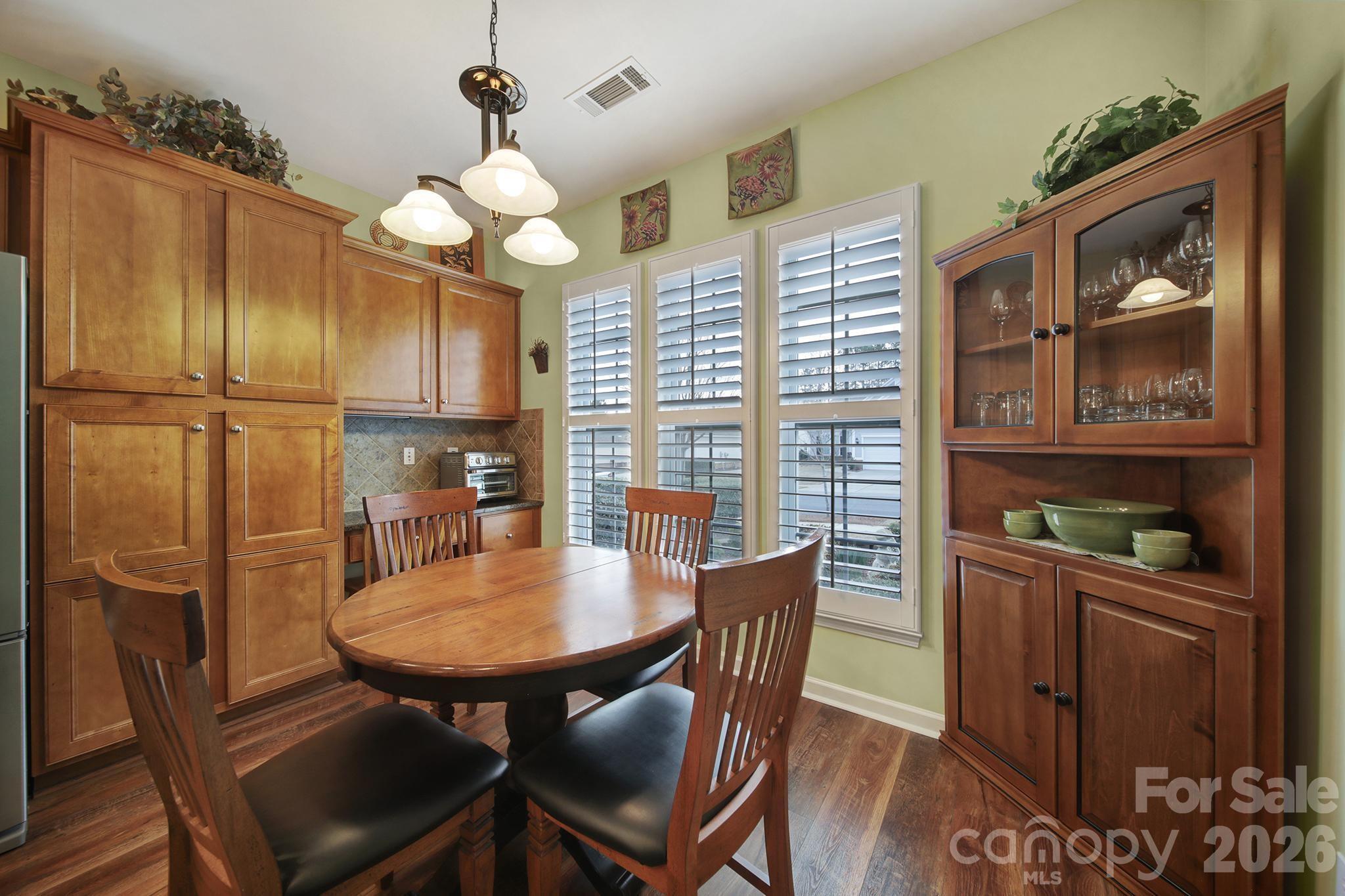 52083 Longspur Lane Property Photo 8