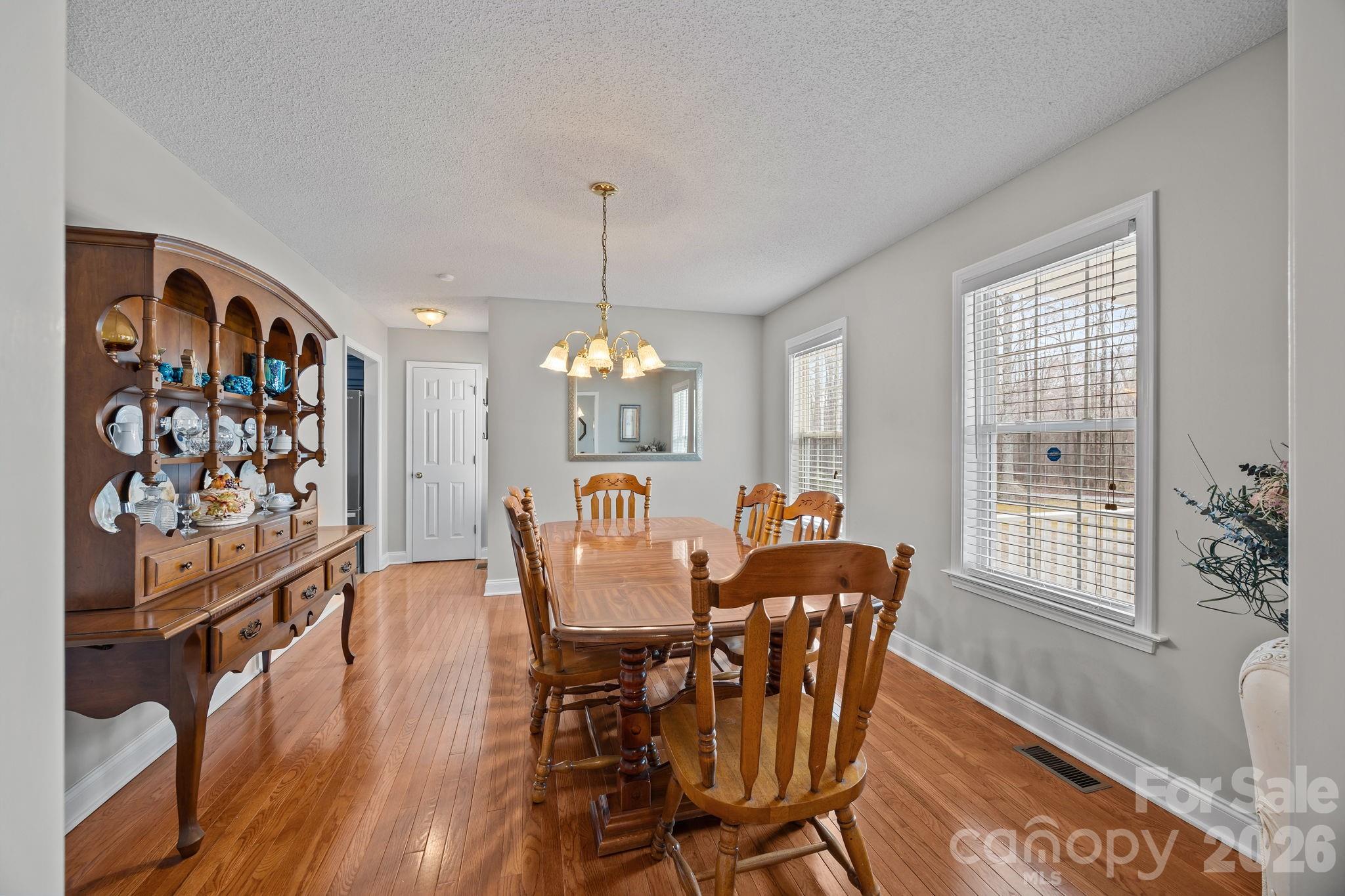 1749 Sells Road Property Photo 9