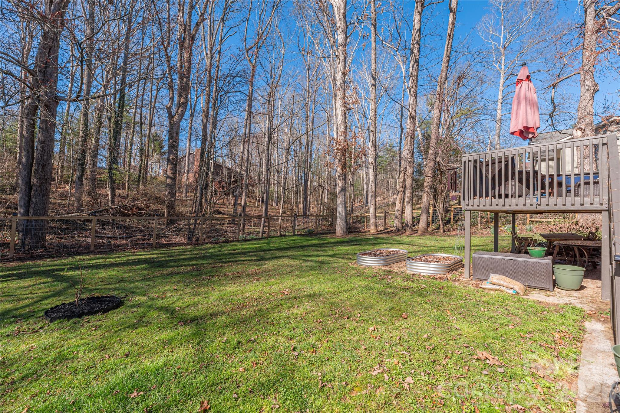 330 Woody Lane Property Photo 23