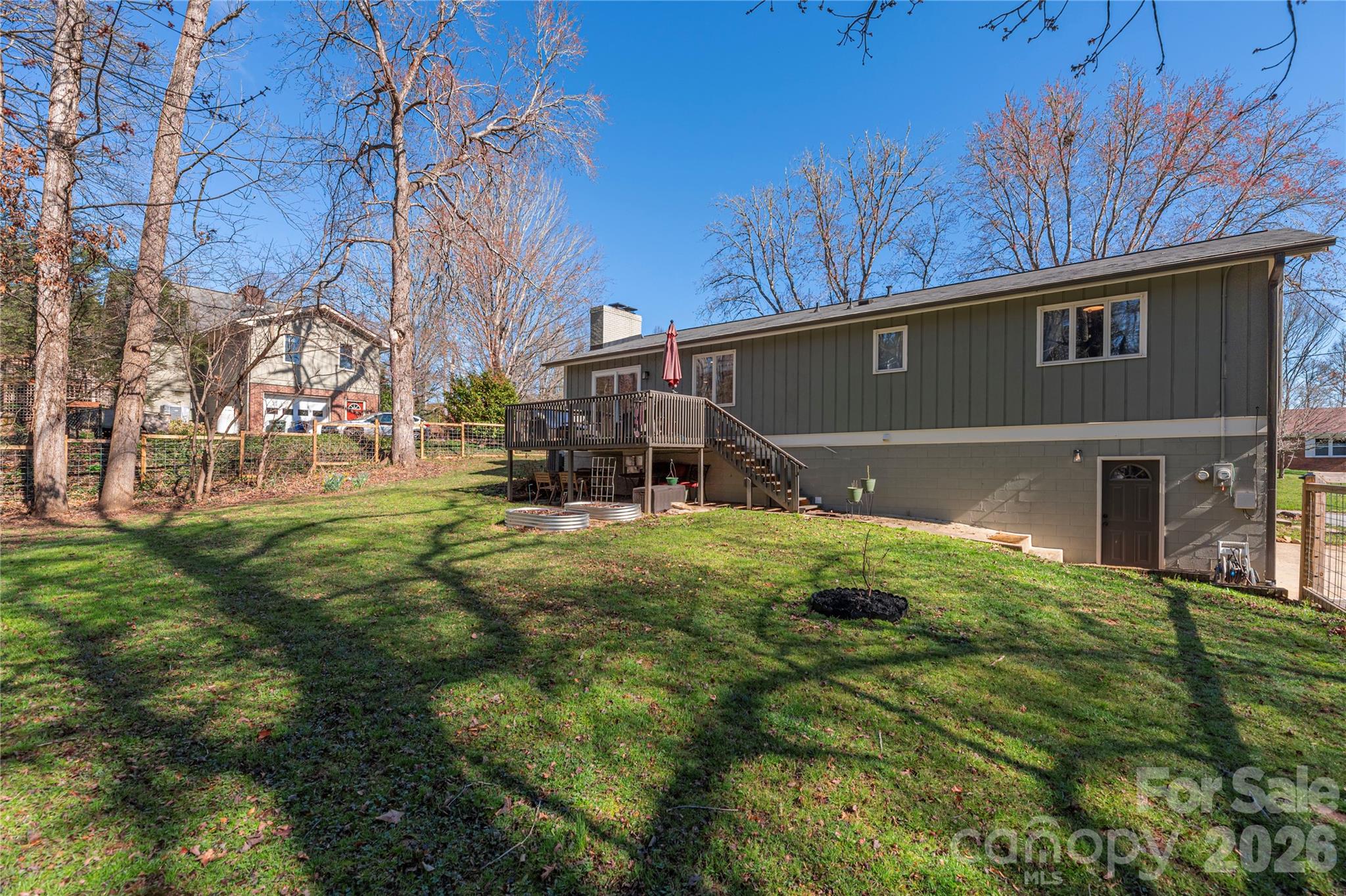 330 Woody Lane Property Photo 24