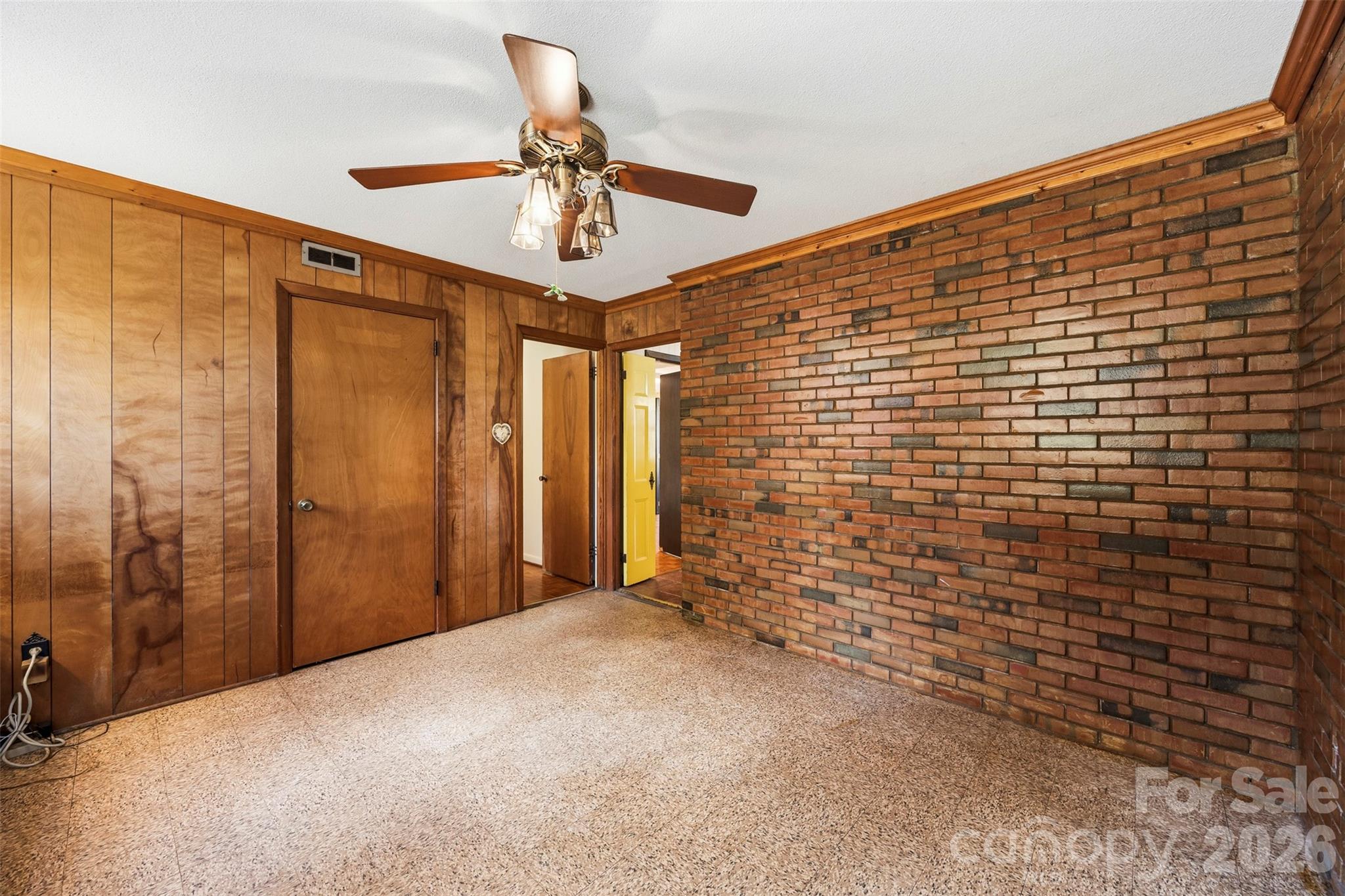 2968 Club Drive Property Photo 15