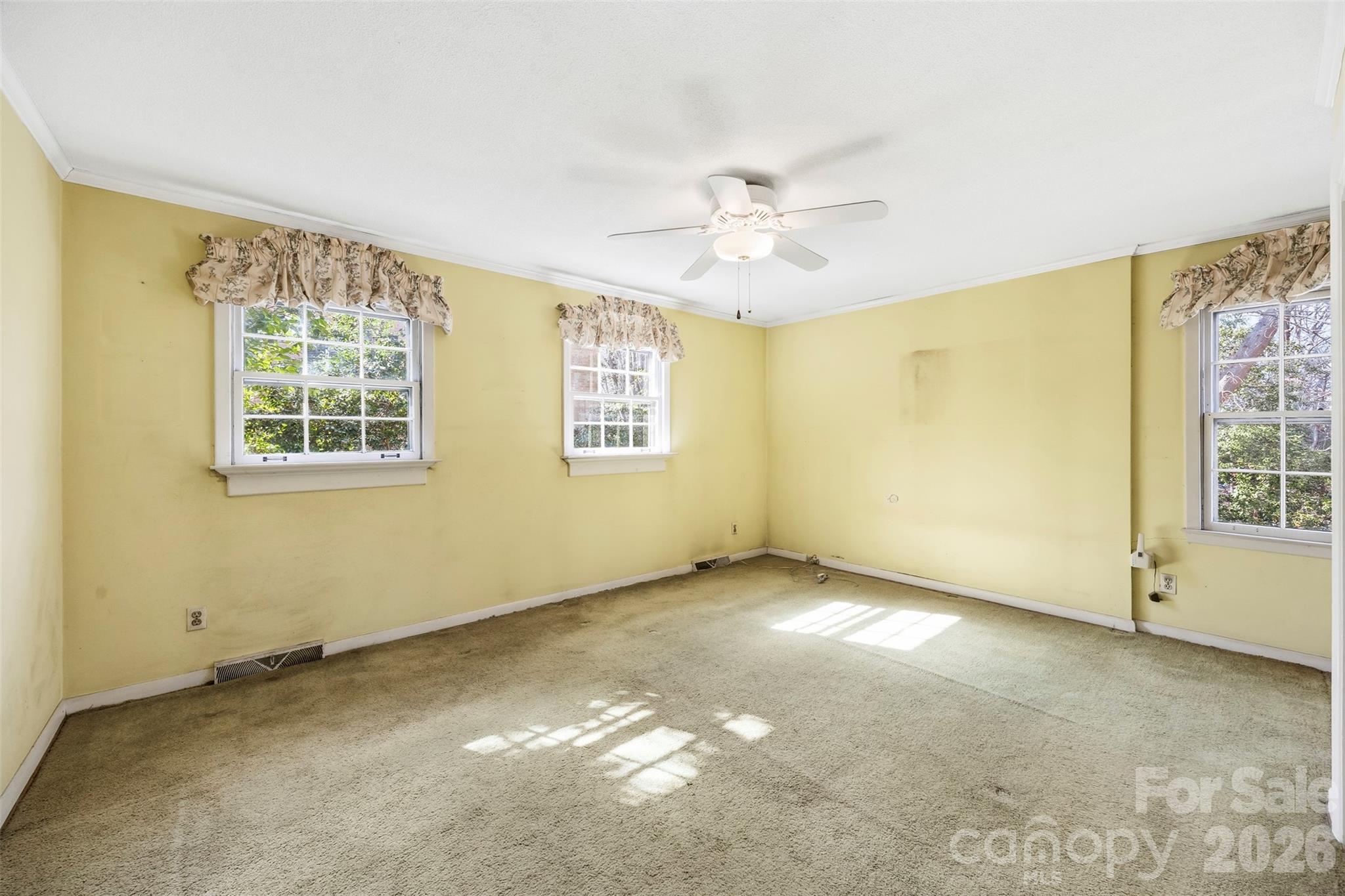 2968 Club Drive Property Photo 17