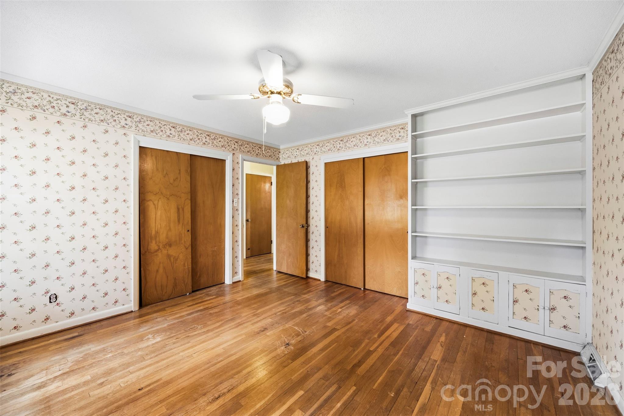 2968 Club Drive Property Photo 22