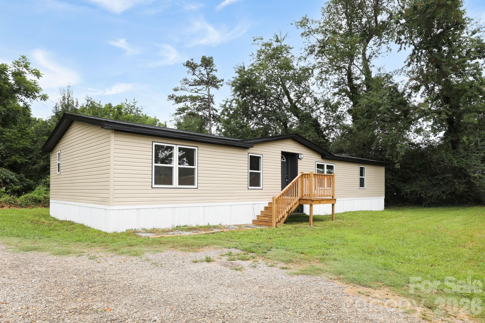 8 Teal Lane Property Photo 1