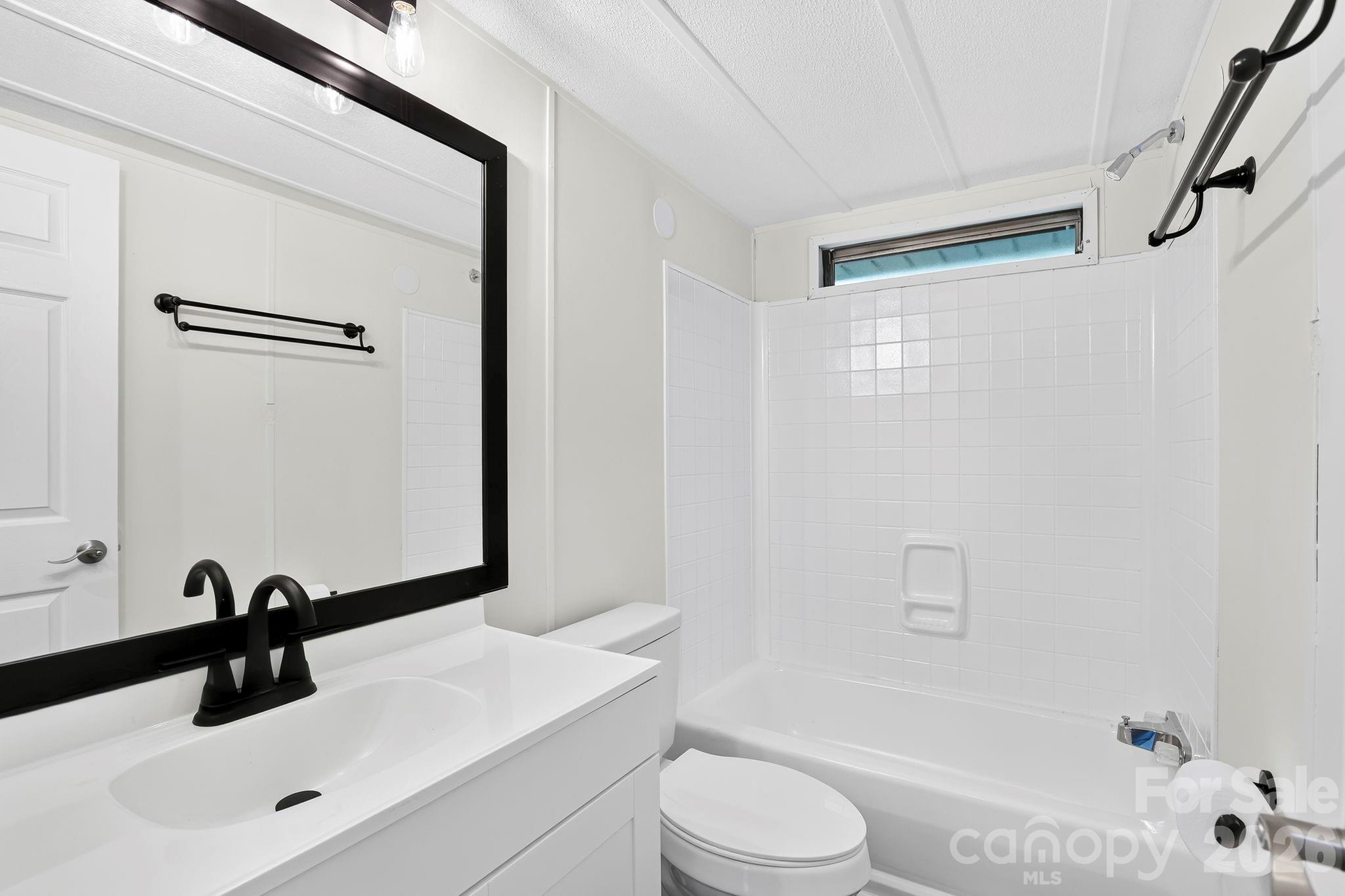 8 Teal Lane Property Photo 9