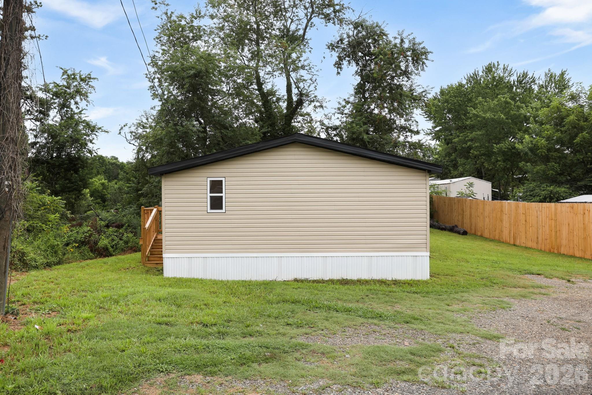 8 Teal Lane Property Photo 14