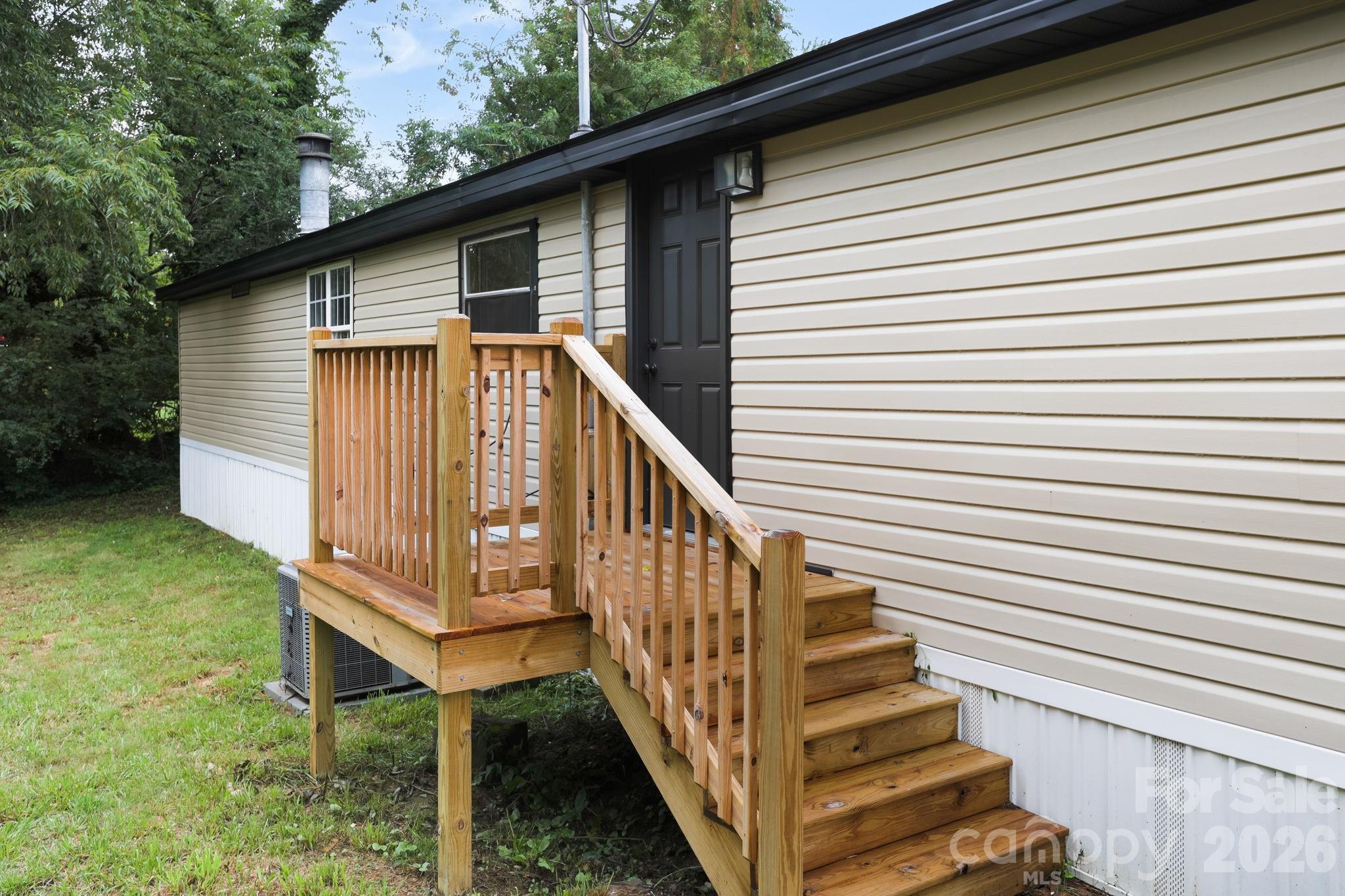 8 Teal Lane Property Photo 16