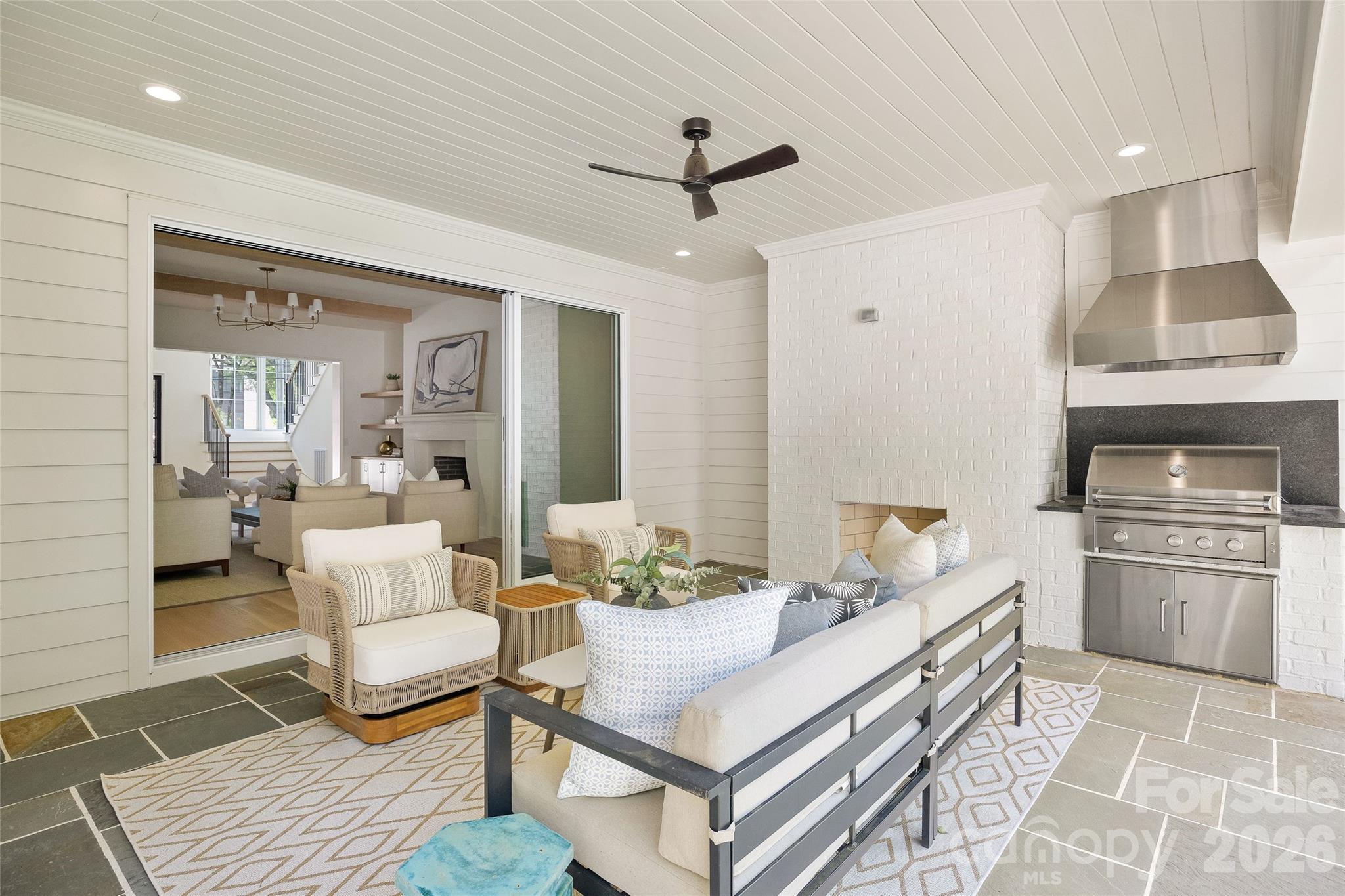 4628 Water Oak Road Property Photo 5