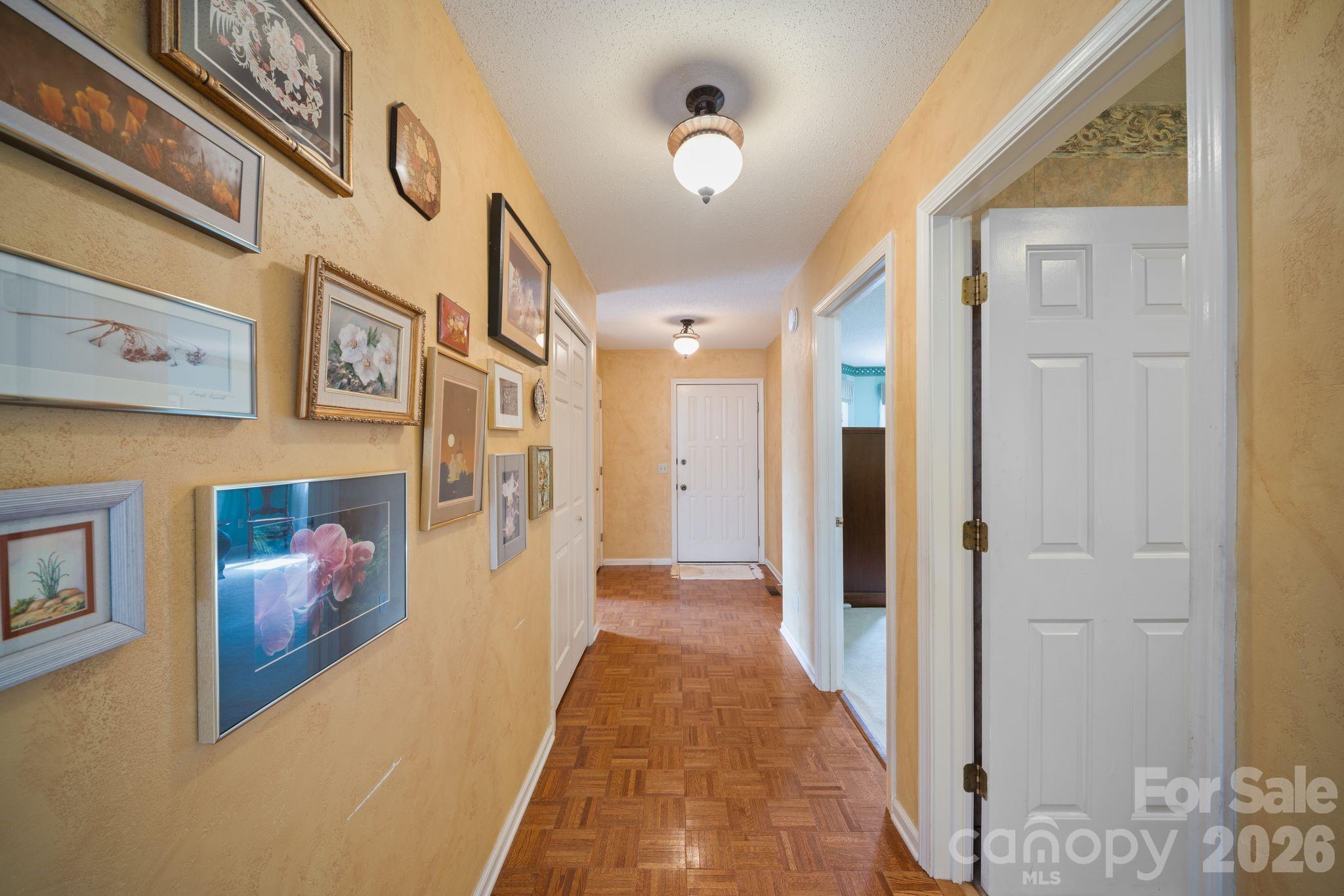 301 N Scarlet Oak Lane Property Photo 23
