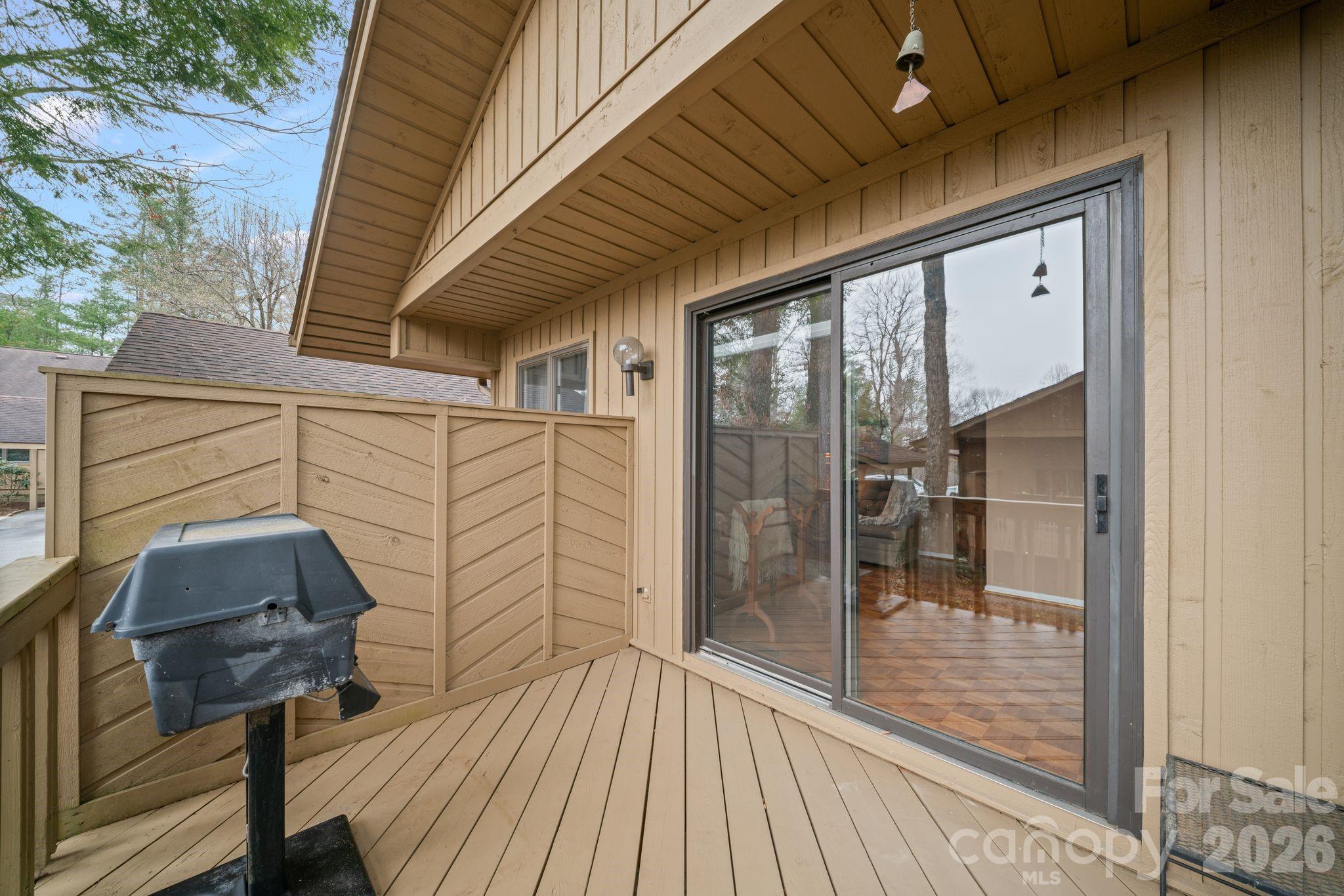 301 N Scarlet Oak Lane Property Photo 29