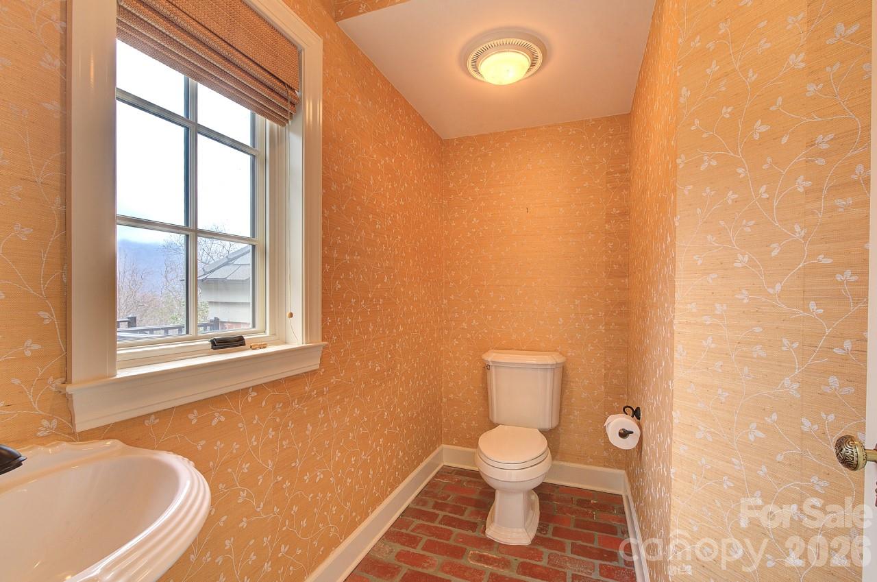 21 Eagle Rock Road Property Photo 17