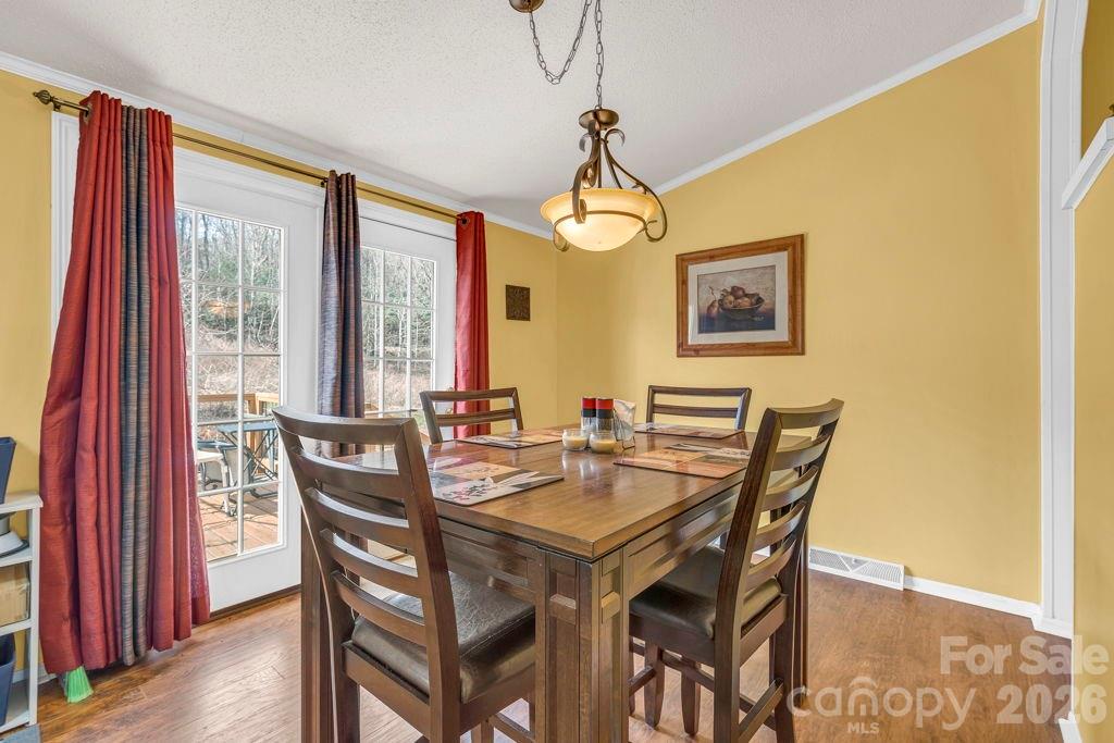401 Lynn Gap Road Property Photo 10