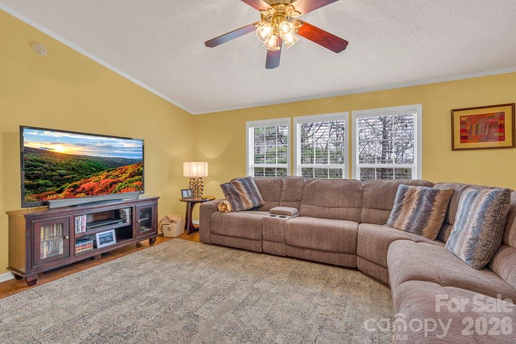 401 Lynn Gap Road Property Photo 13