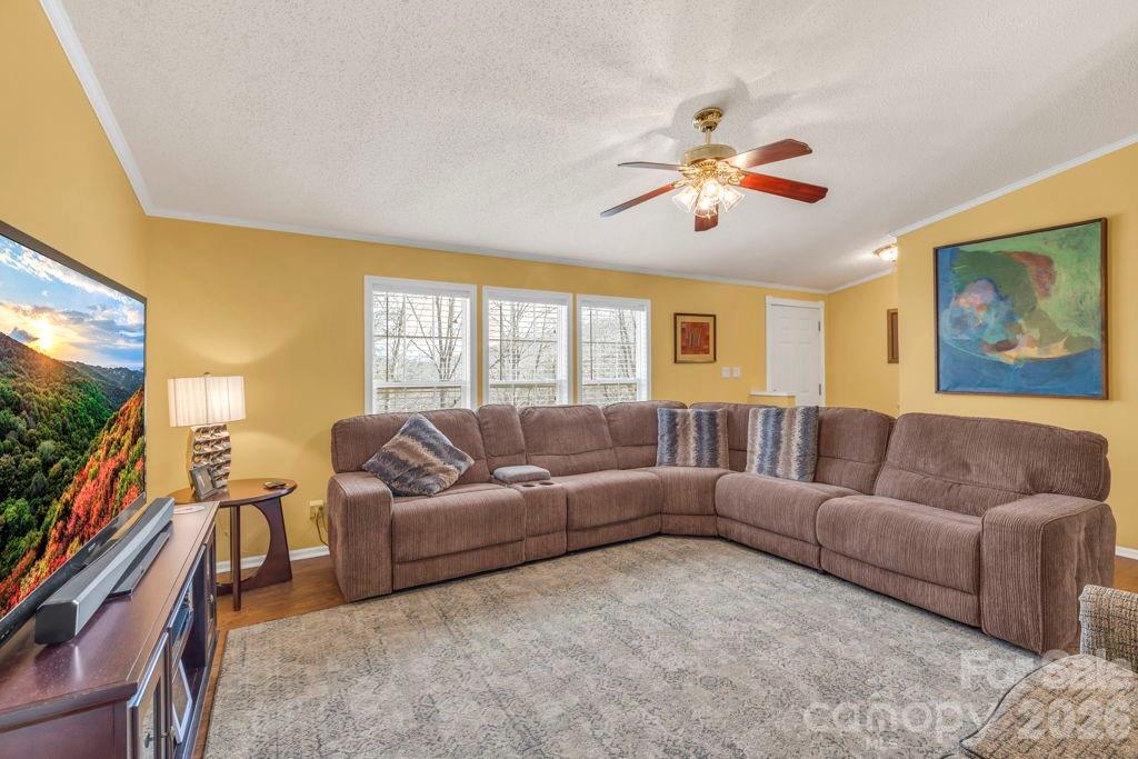 401 Lynn Gap Road Property Photo 14