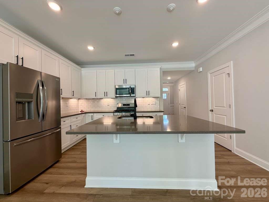 4229 Black Court Property Photo 5