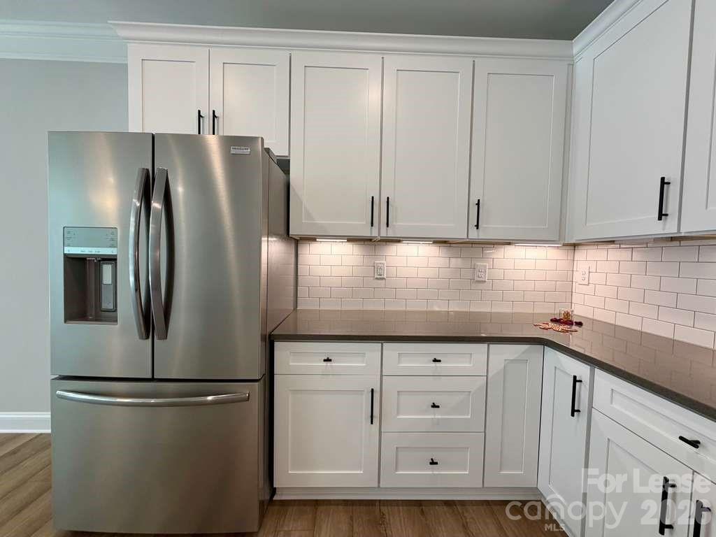 4229 Black Court Property Photo 9