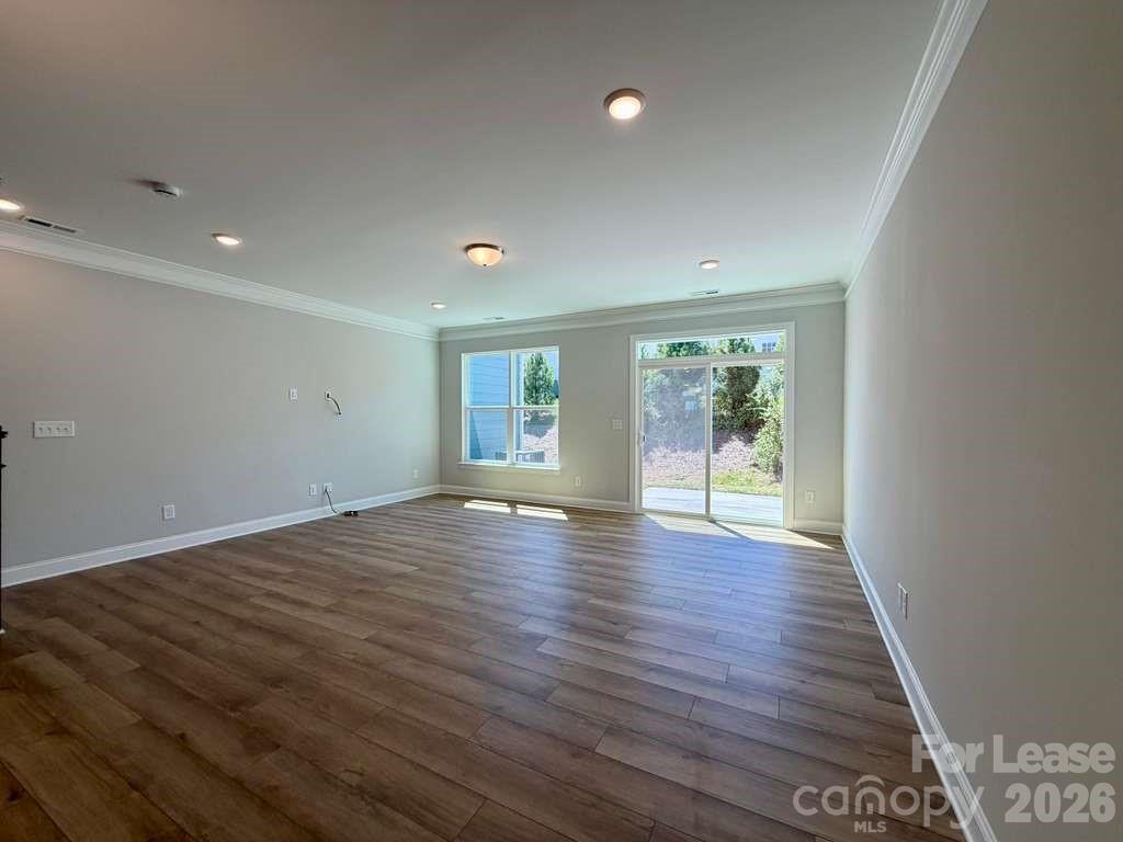 4229 Black Court Property Photo 10