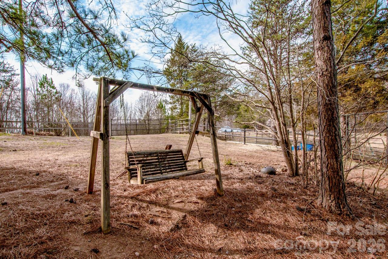 508 Liles Lane Property Photo 8