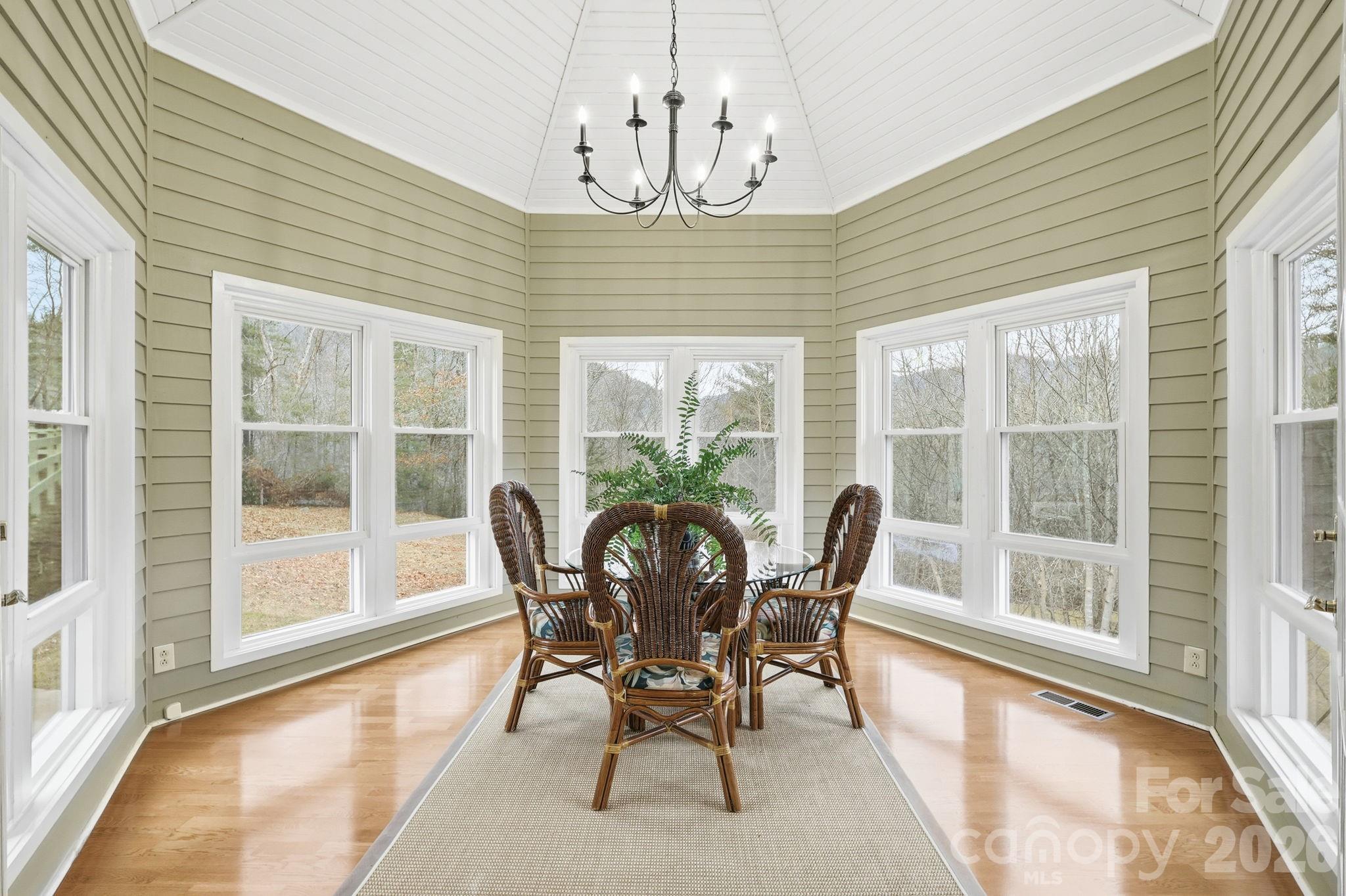 1644 Broadstone Road Property Photo 11