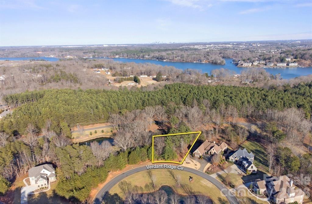 1112 Verdant Ridge Circle Property Photo 1