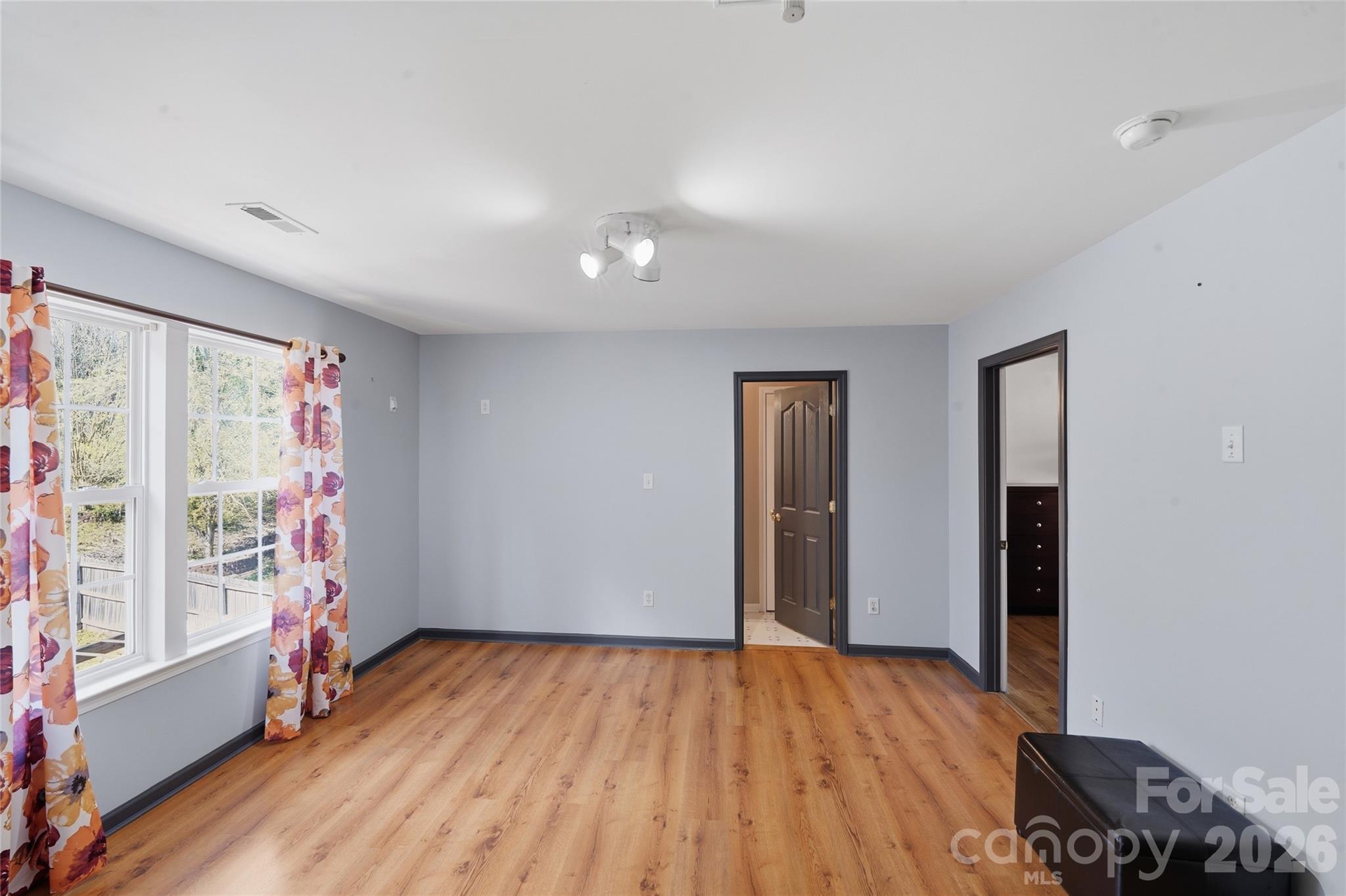 9541 Green Apple Drive Property Photo 23