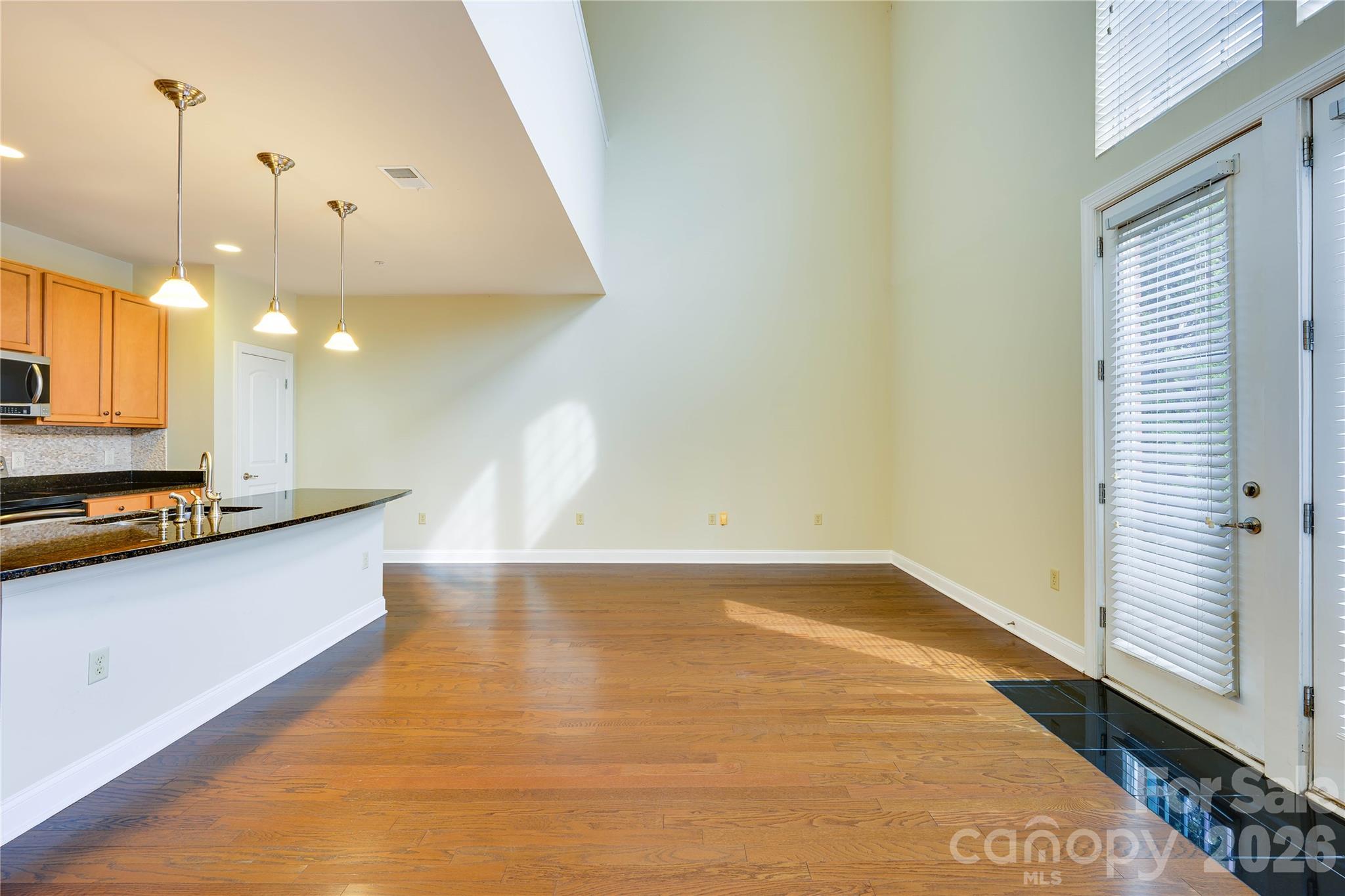 120 Steinbeck Way F Property Photo 8