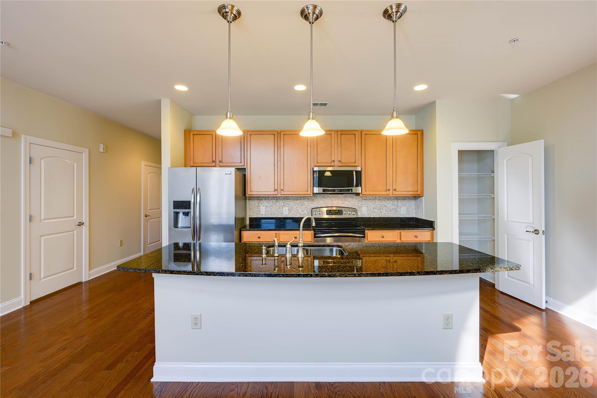120 Steinbeck Way F Property Photo 11
