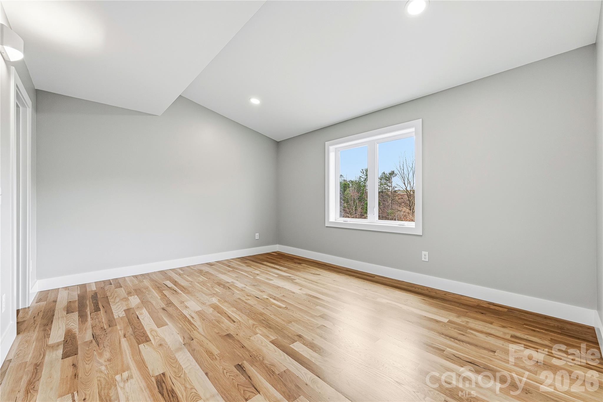 326 Emma Road Property Photo 12