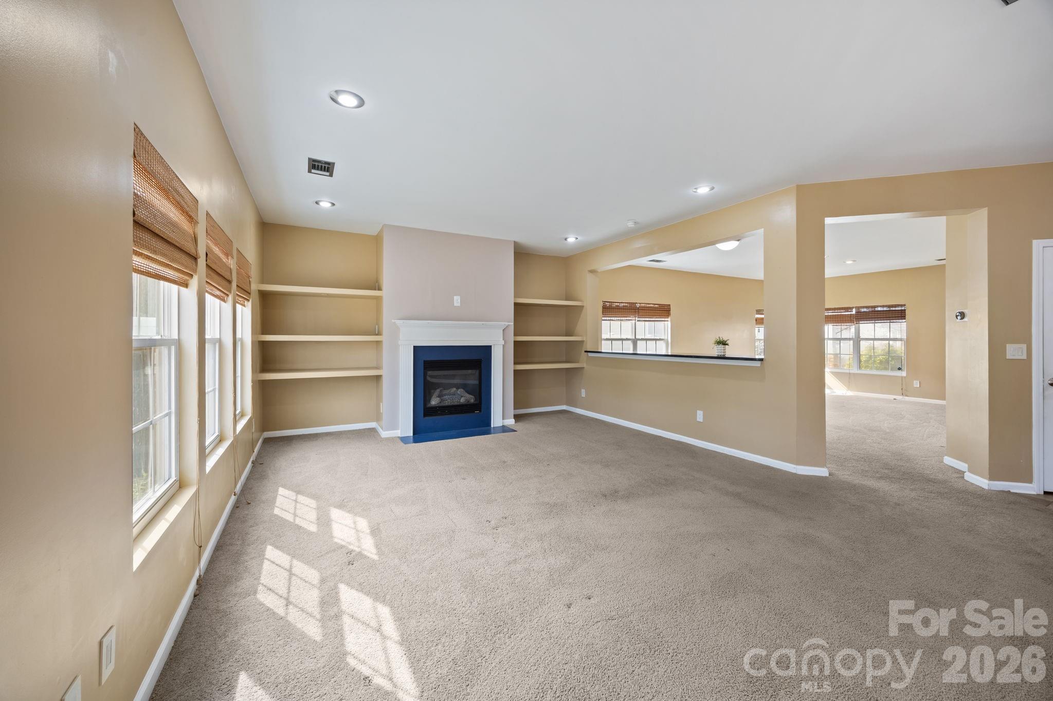 108 Sand Spur Drive Property Photo 11