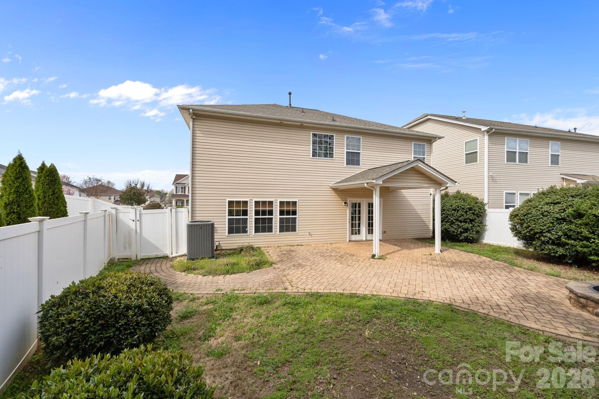 108 Sand Spur Drive Property Photo 31