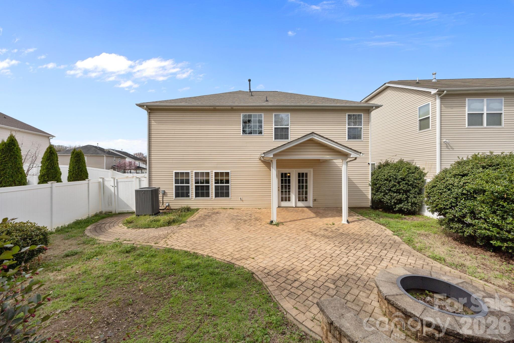 108 Sand Spur Drive Property Photo 34