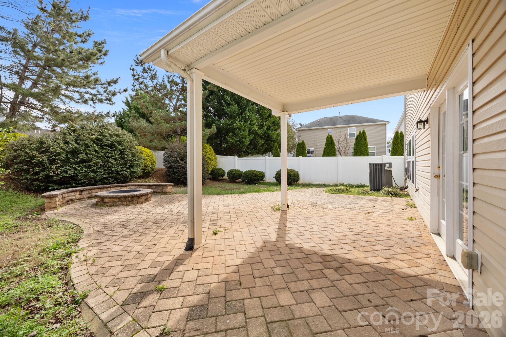 108 Sand Spur Drive Property Photo 35