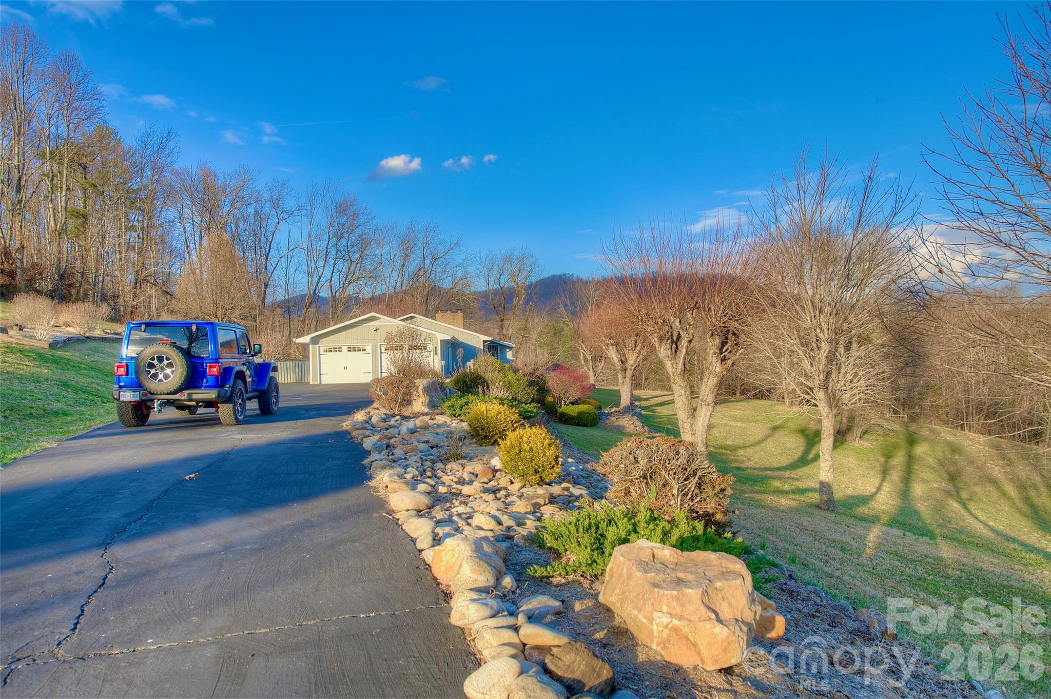 220 Grand View Lane Property Photo 7