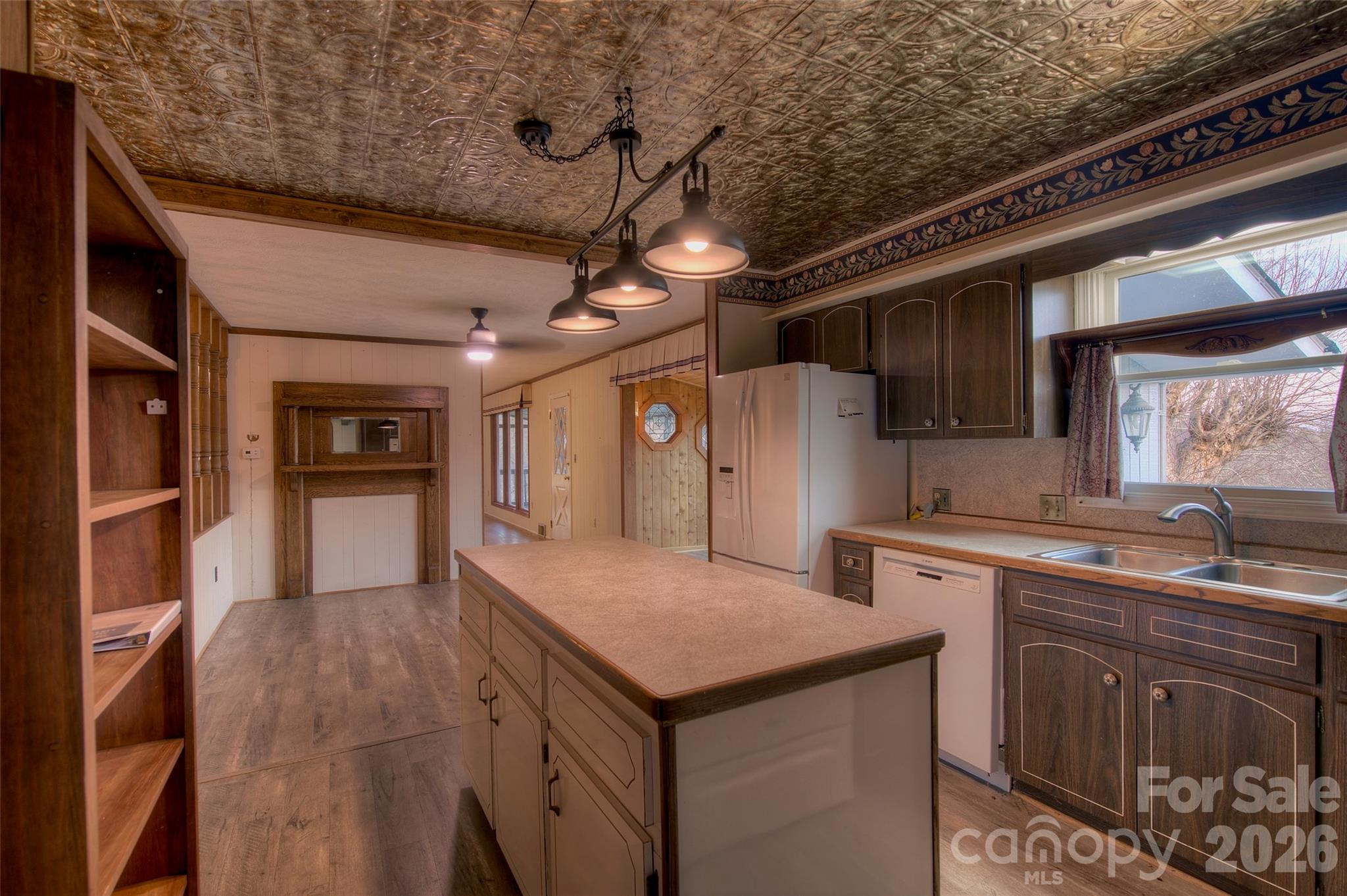 220 Grand View Lane Property Photo 15