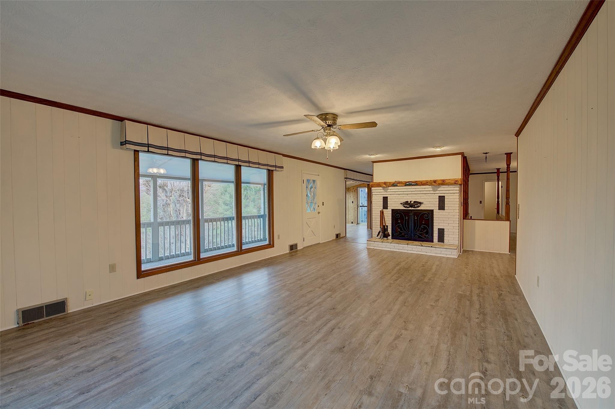 220 Grand View Lane Property Photo 16