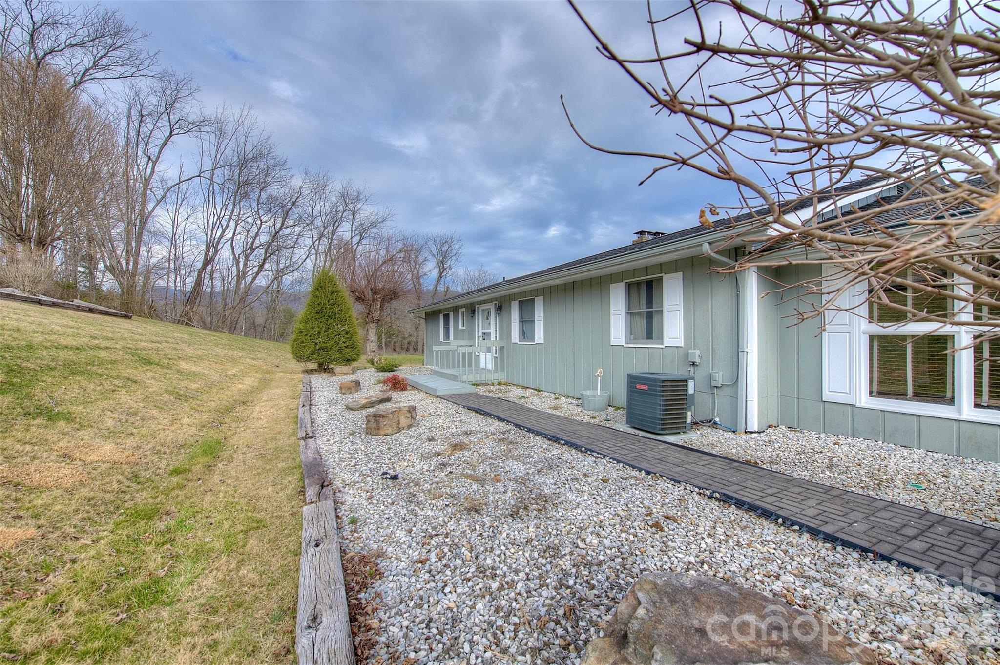 220 Grand View Lane Property Photo 37