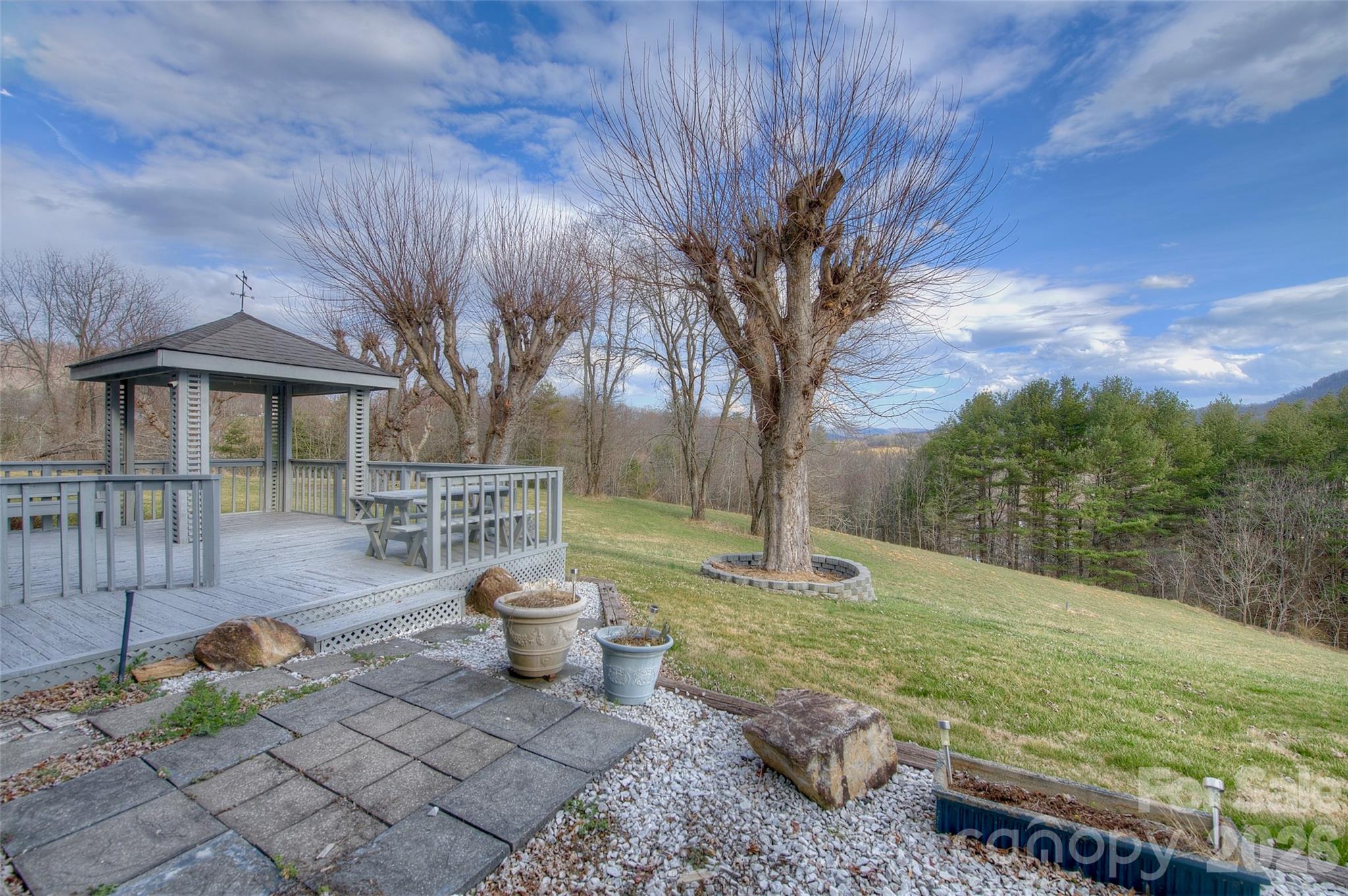 220 Grand View Lane Property Photo 42